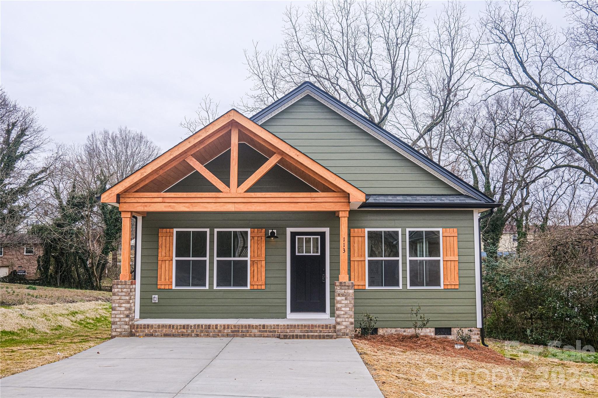 113 Chestnut Drive SW — Concord