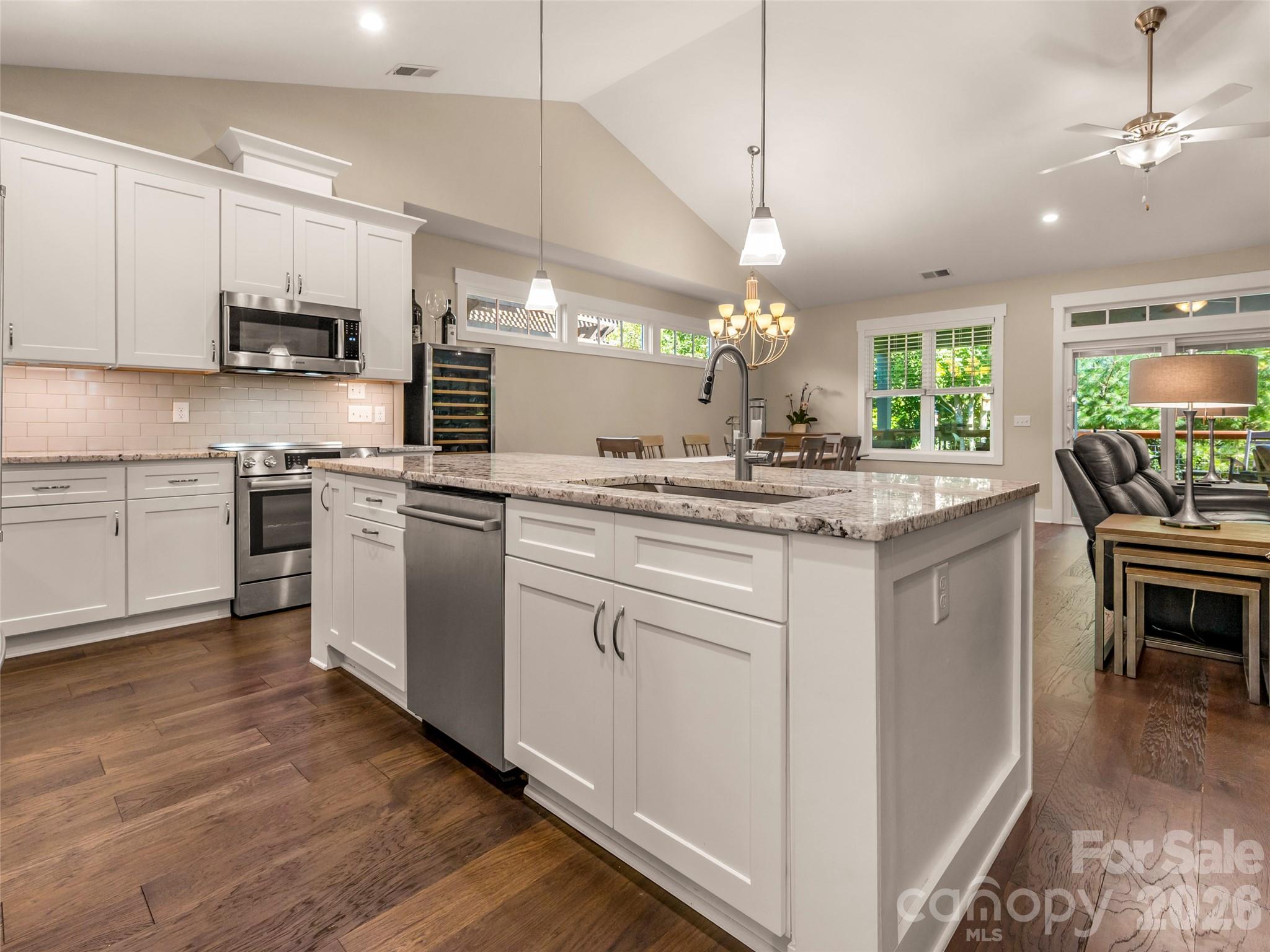 217 Hogans View Circle — Hendersonville
