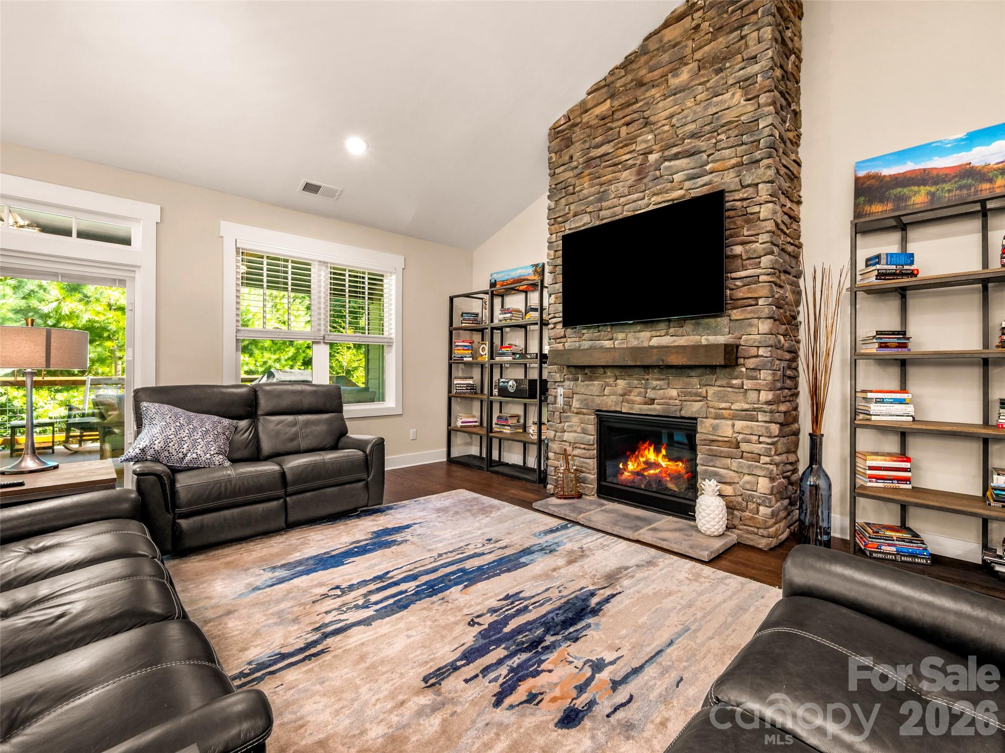 217 Hogans View Circle — Hendersonville