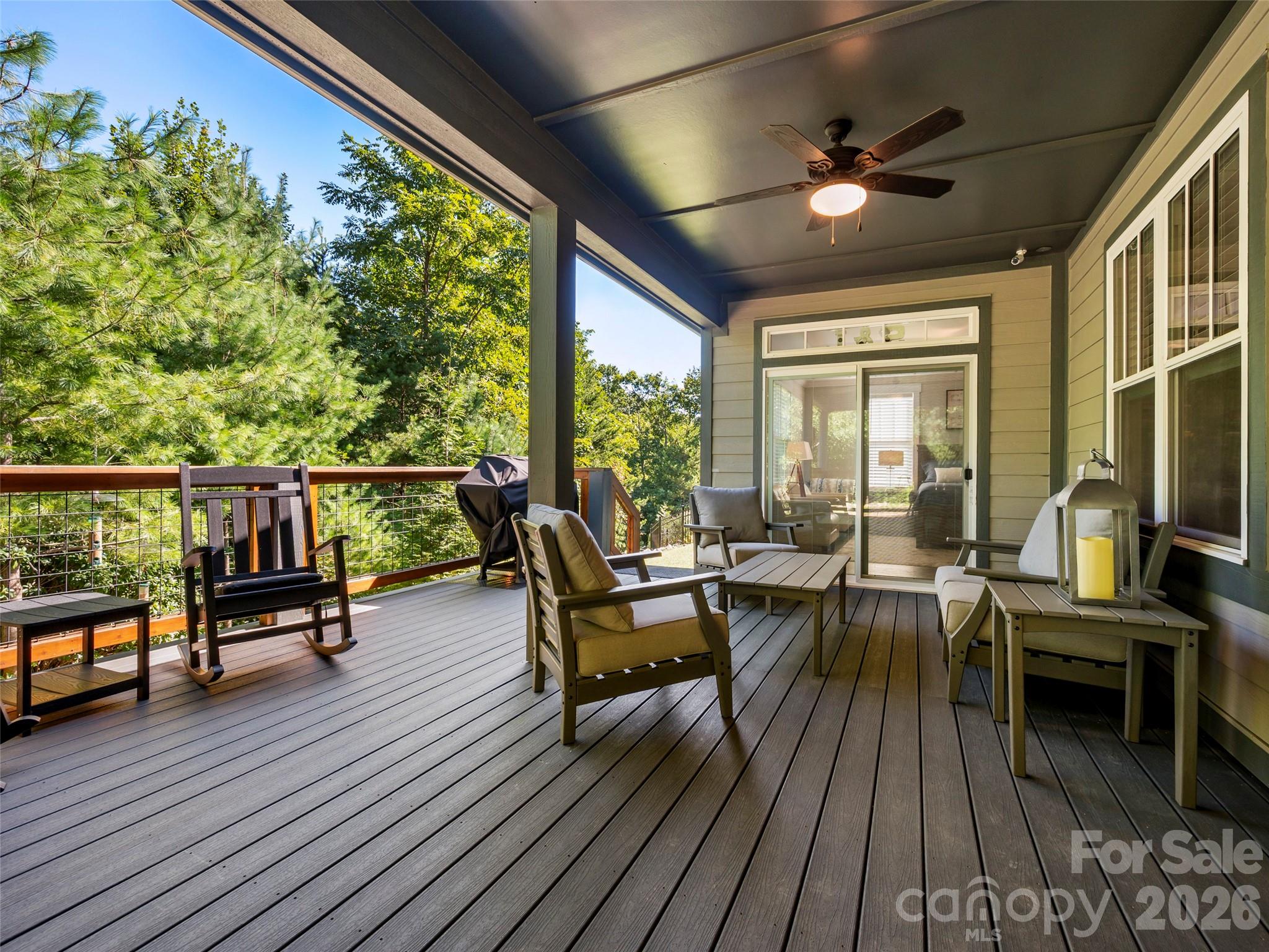 217 Hogans View Circle — Hendersonville