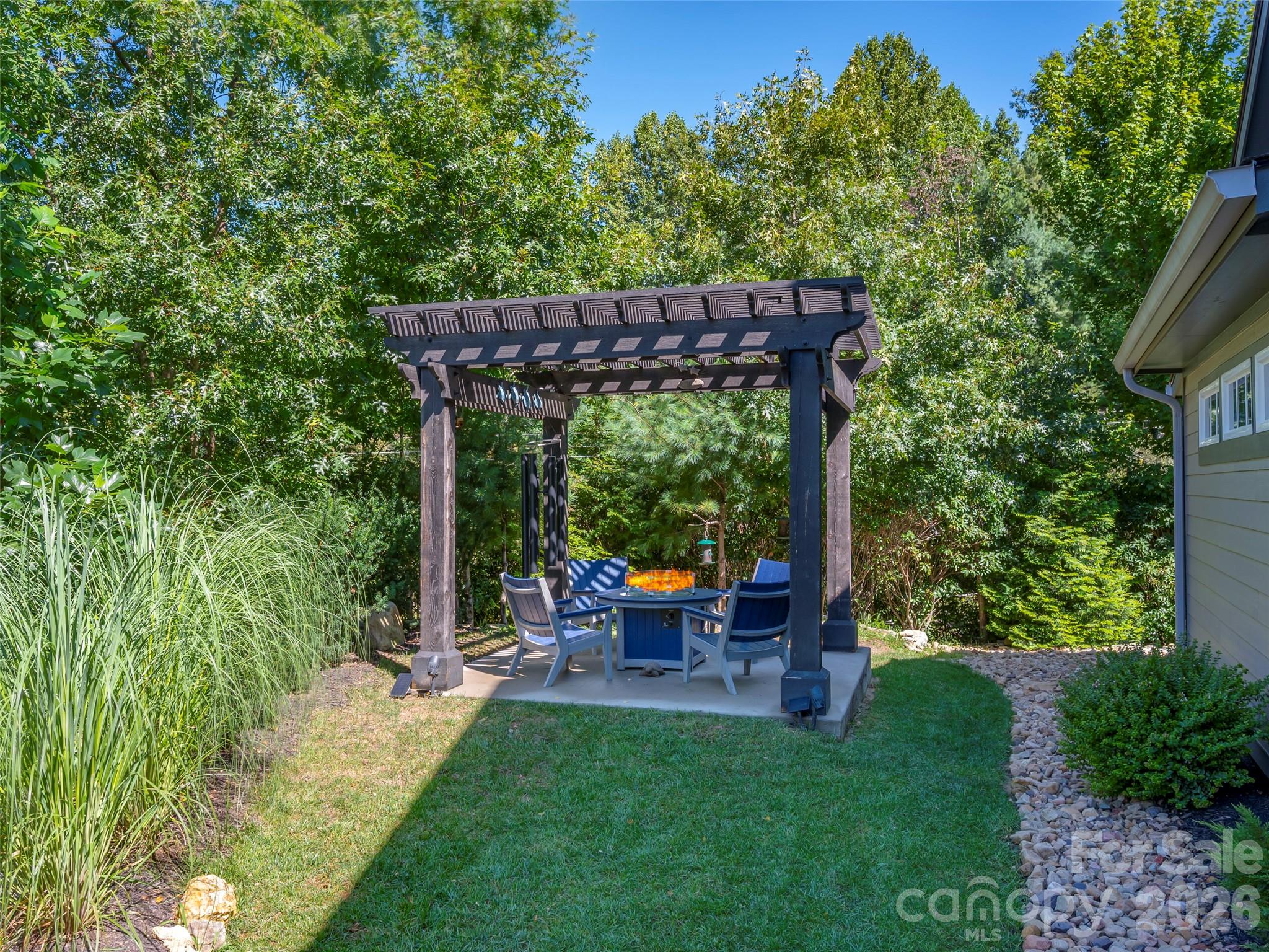 217 Hogans View Circle — Hendersonville