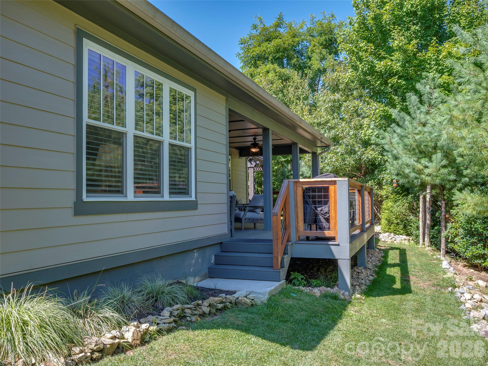217 Hogans View Circle — Hendersonville