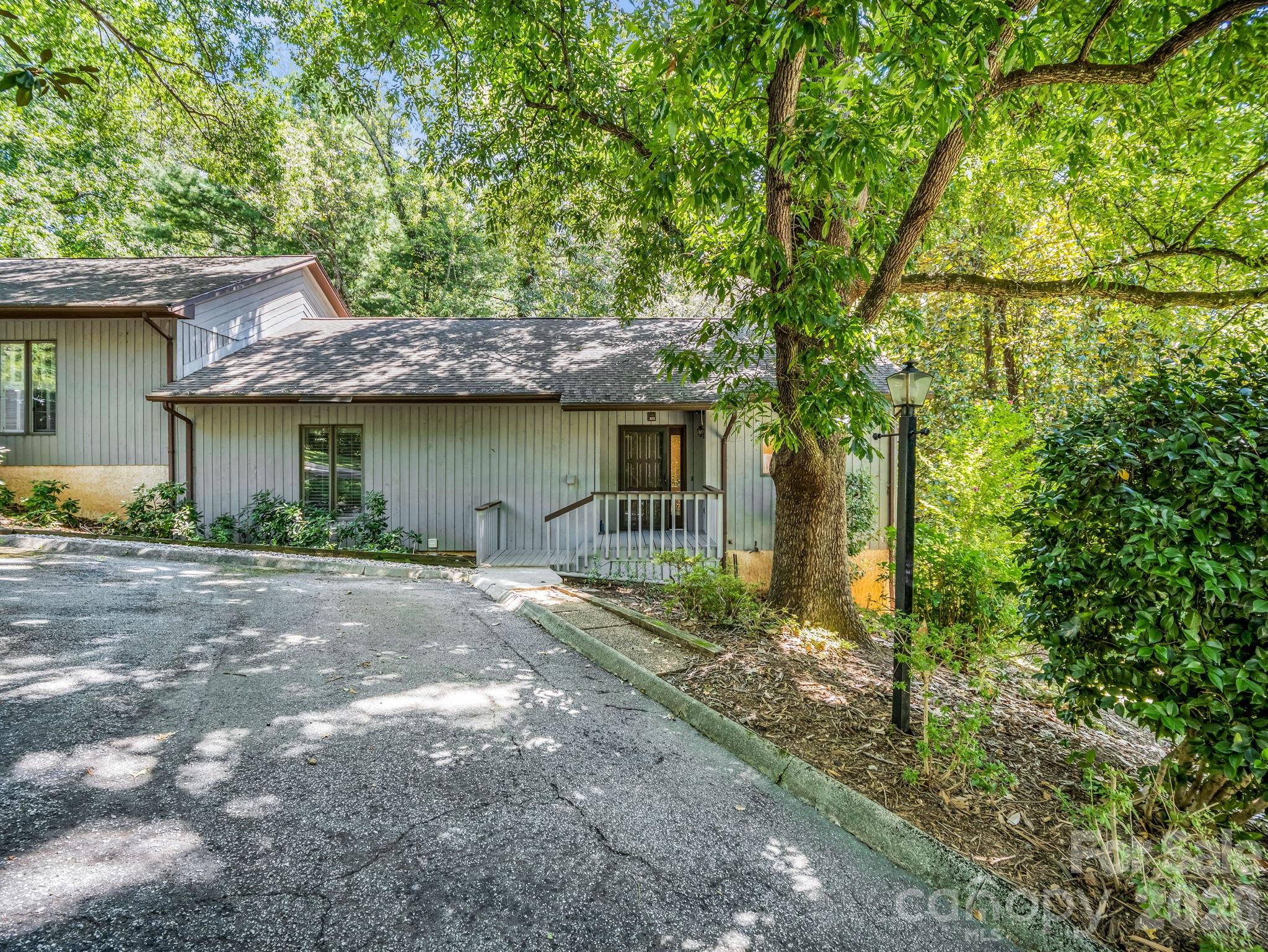 335 Melrose Avenue #111 — Tryon