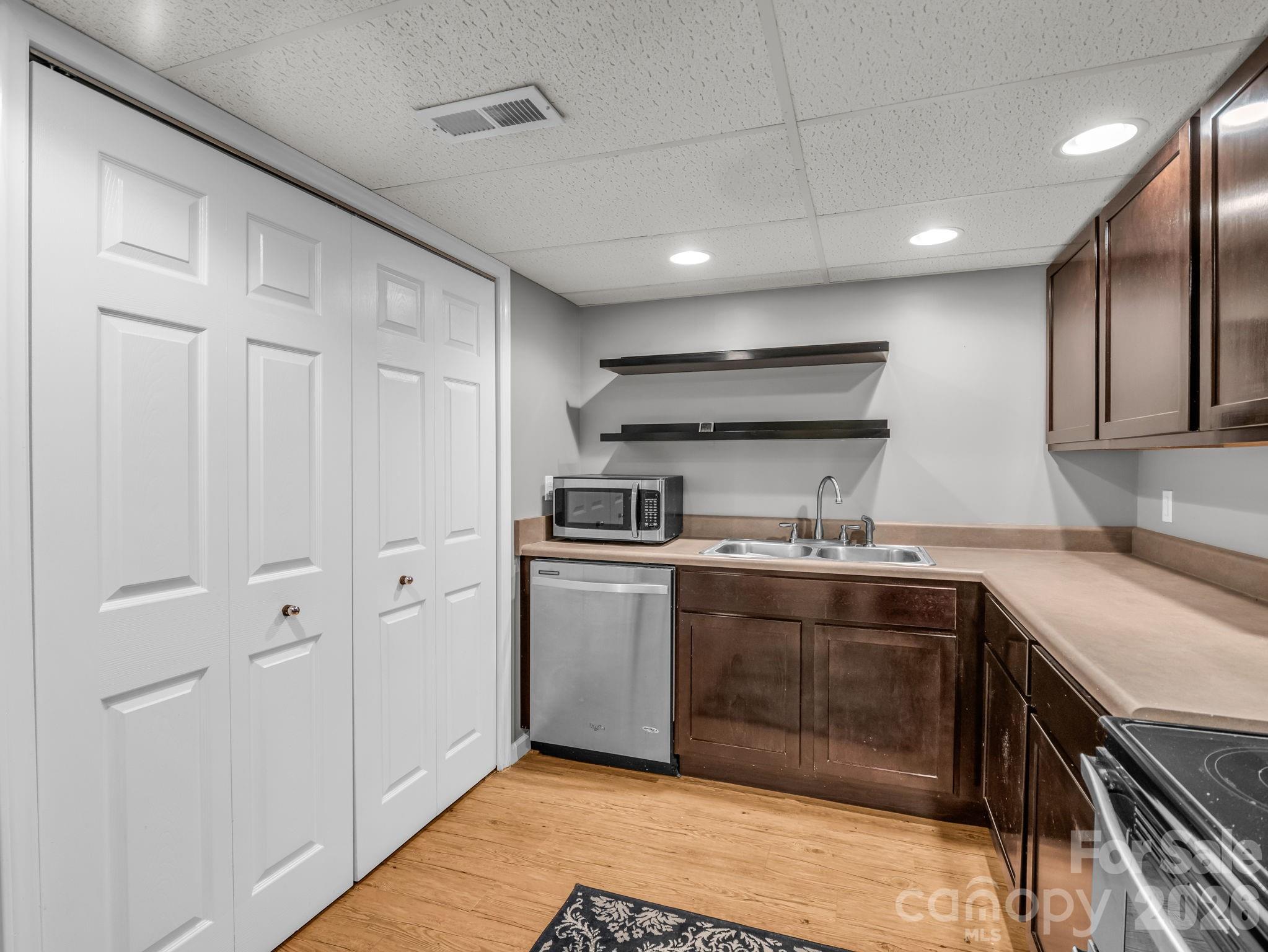 335 Melrose Avenue #111 — Tryon