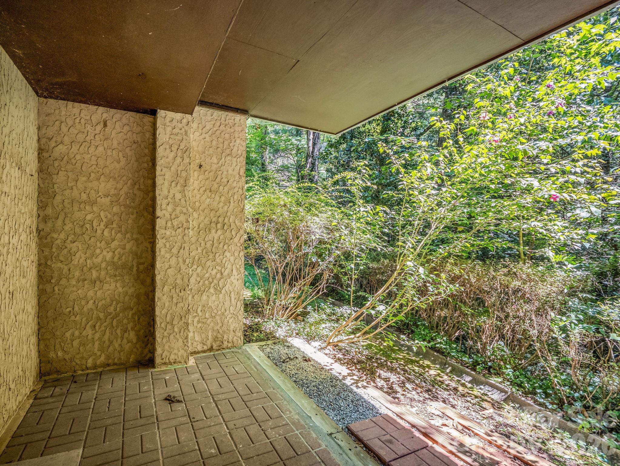 335 Melrose Avenue #111 — Tryon