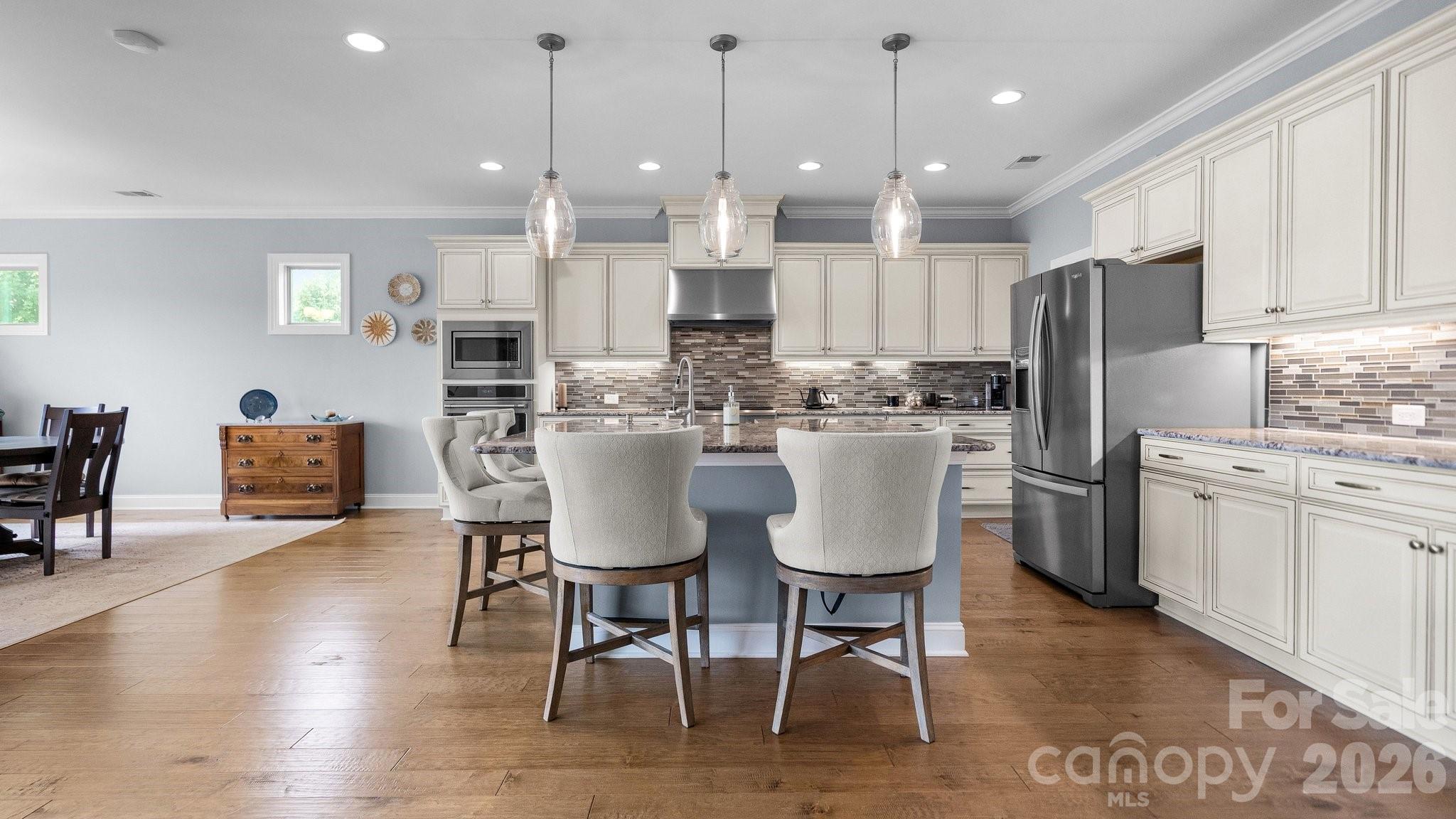 5262 Looking Glass Trail — Denver
