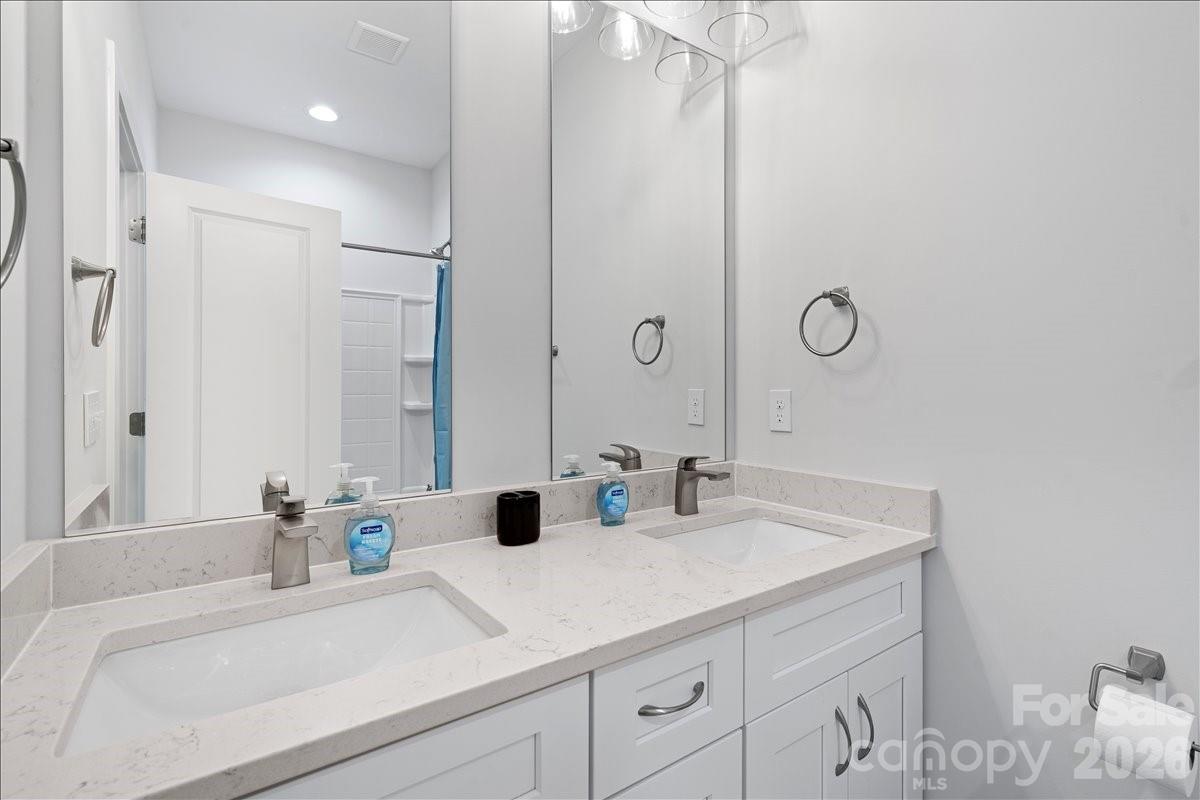 2041 S Pine Drive — Gastonia