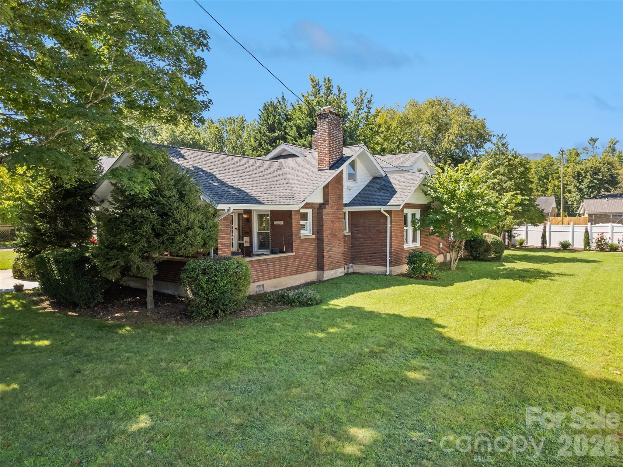 50 Epsom Street — Waynesville