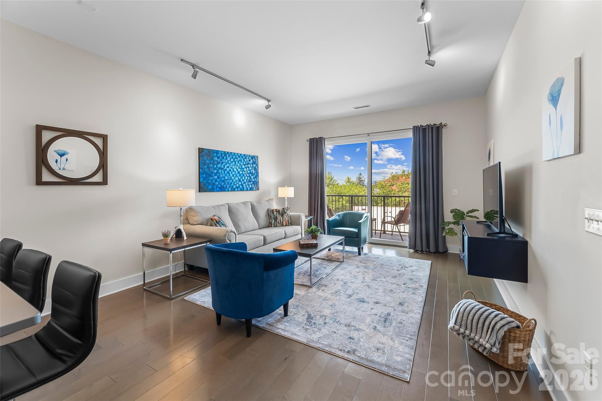 45 Asheland Avenue #401 — Asheville