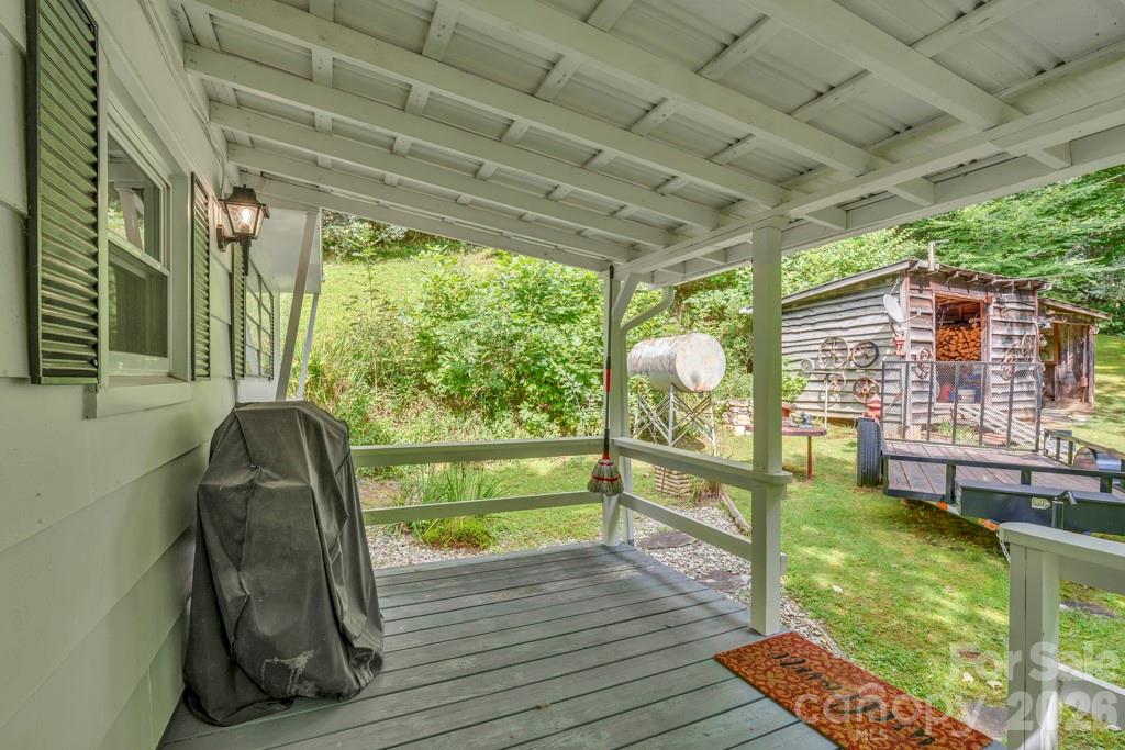2850 Henson Creek Road — Newland