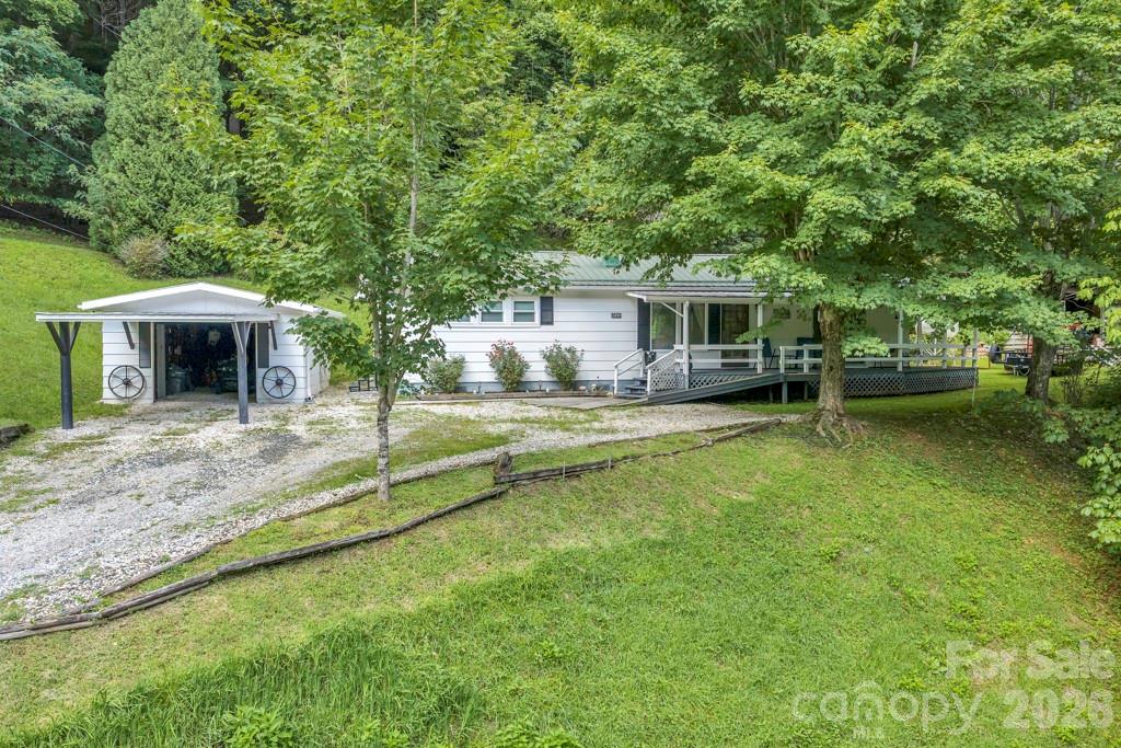 2850 Henson Creek Road — Newland