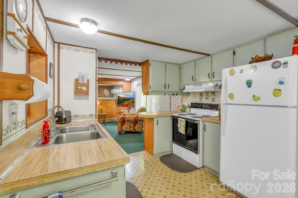 2850 Henson Creek Road — Newland