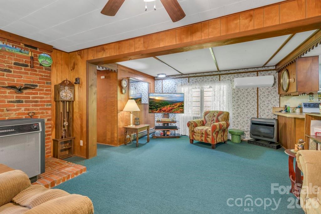 2850 Henson Creek Road — Newland