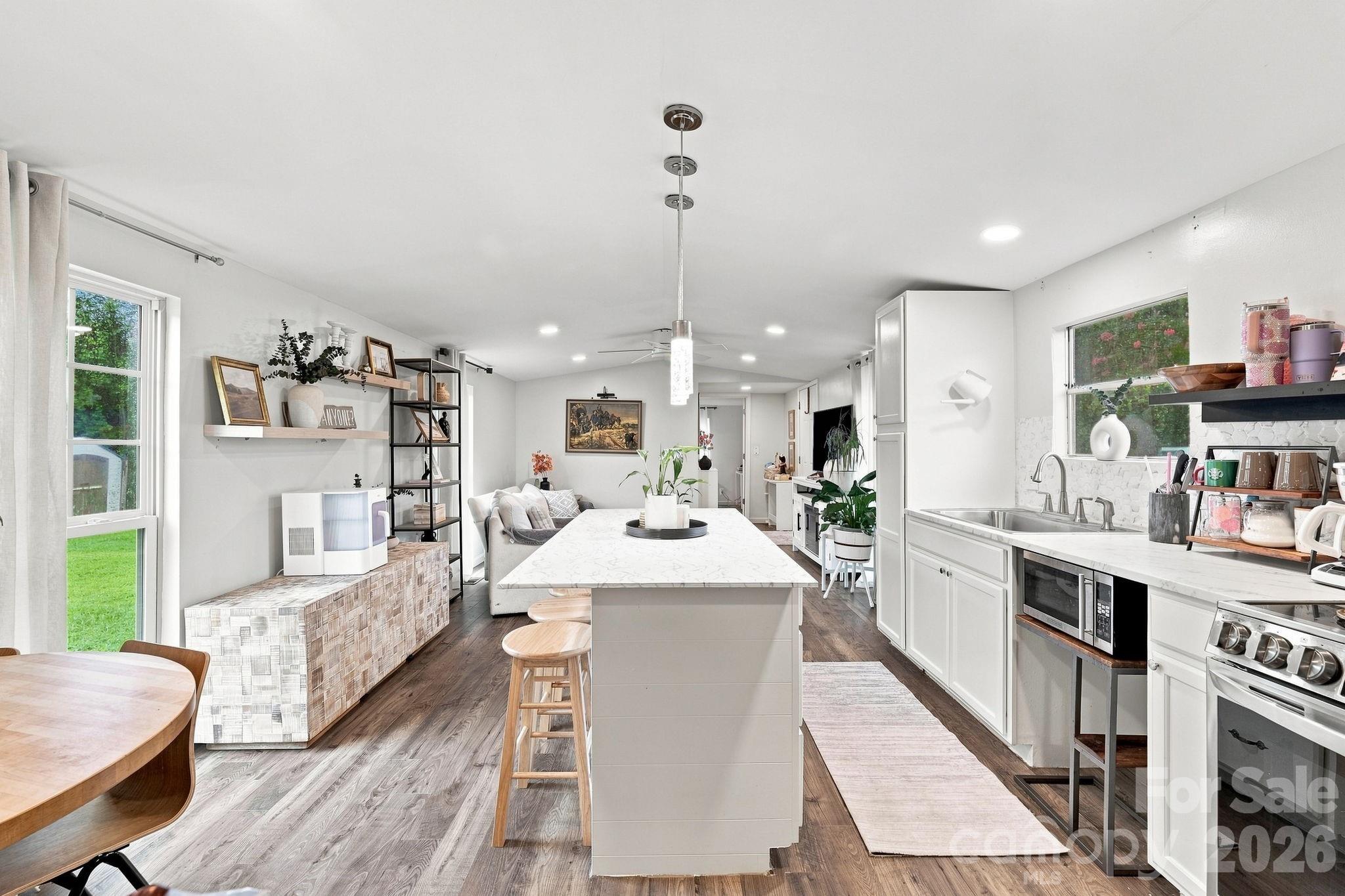 1433 Oakbrook Lane — Denver