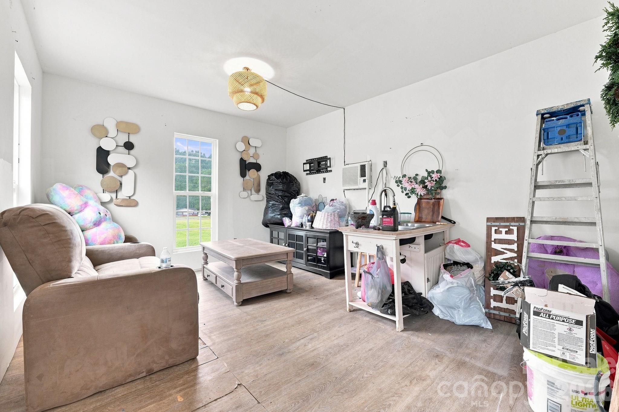1433 Oakbrook Lane — Denver