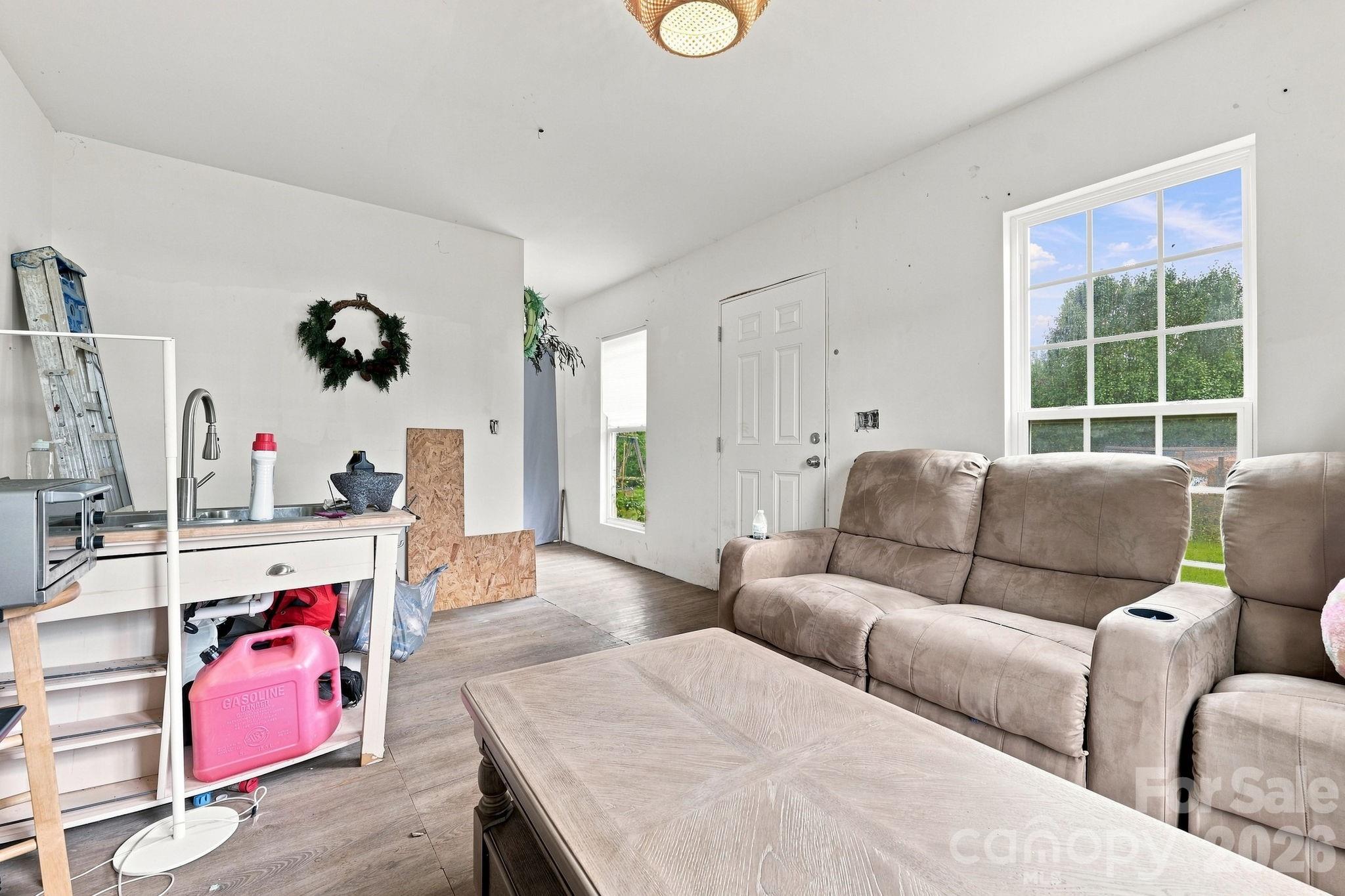 1433 Oakbrook Lane — Denver
