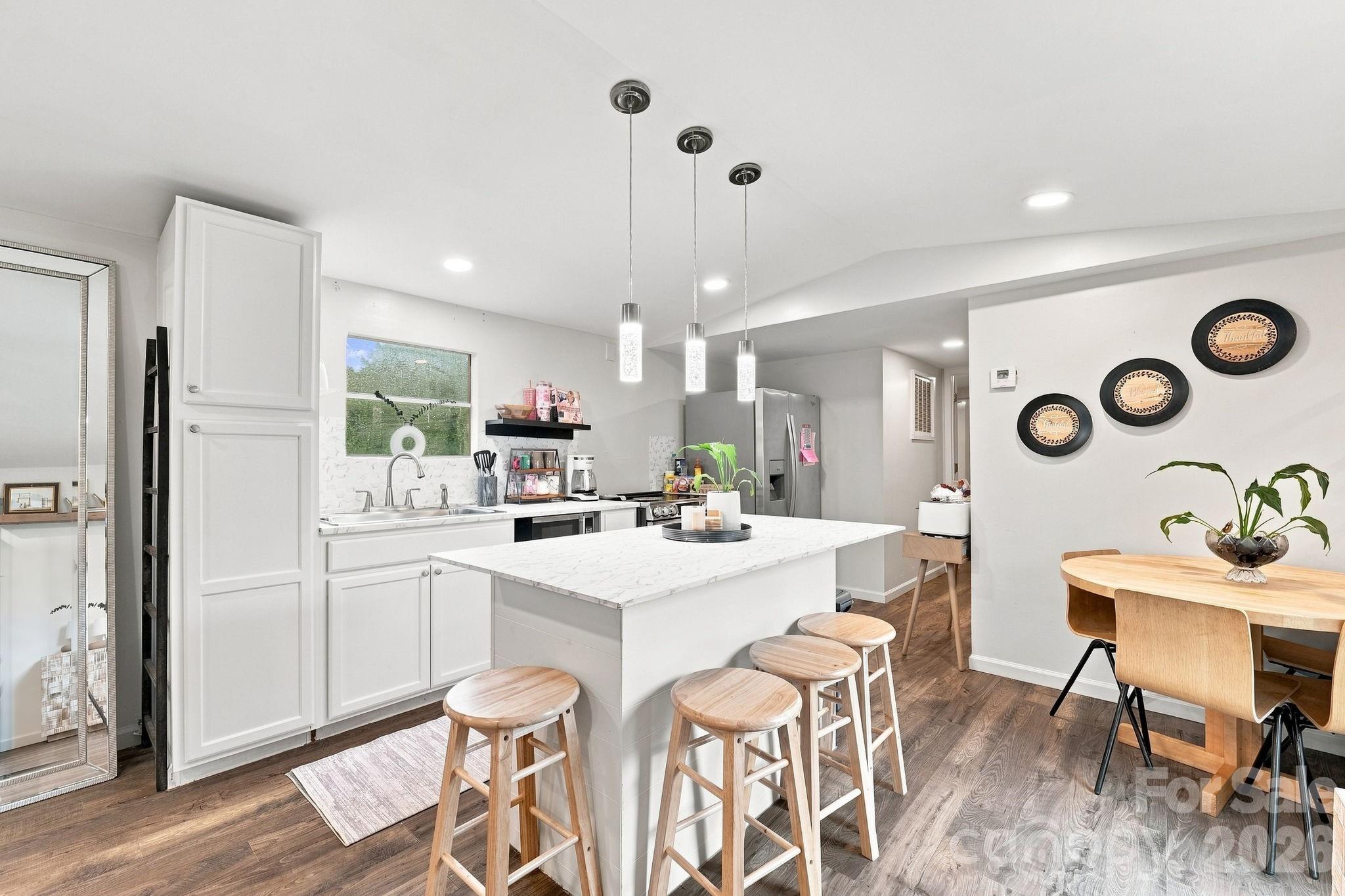 1433 Oakbrook Lane — Denver