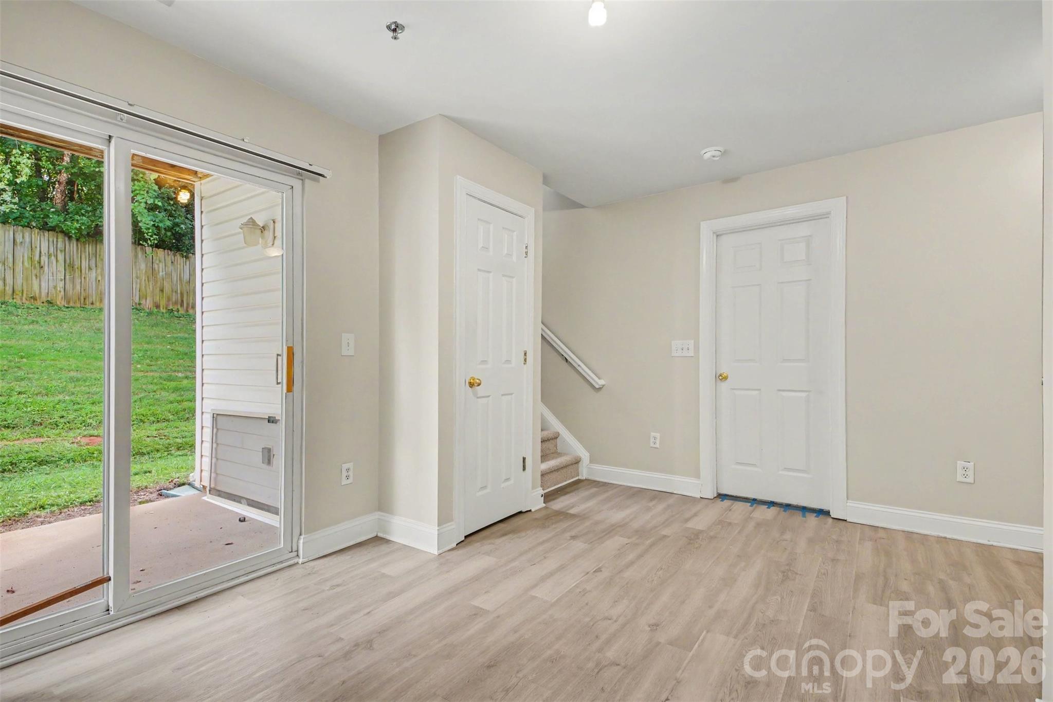 6858 Park Place Drive — Charlotte