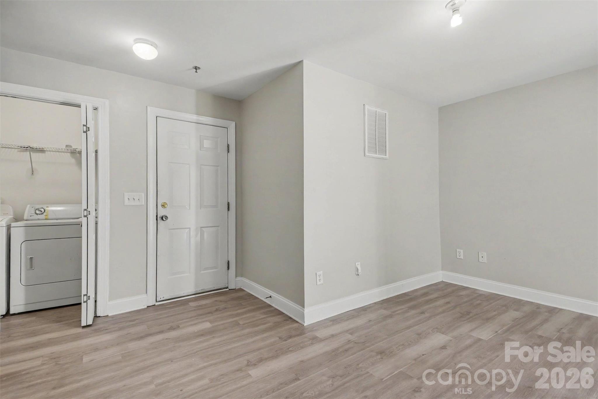 6858 Park Place Drive — Charlotte