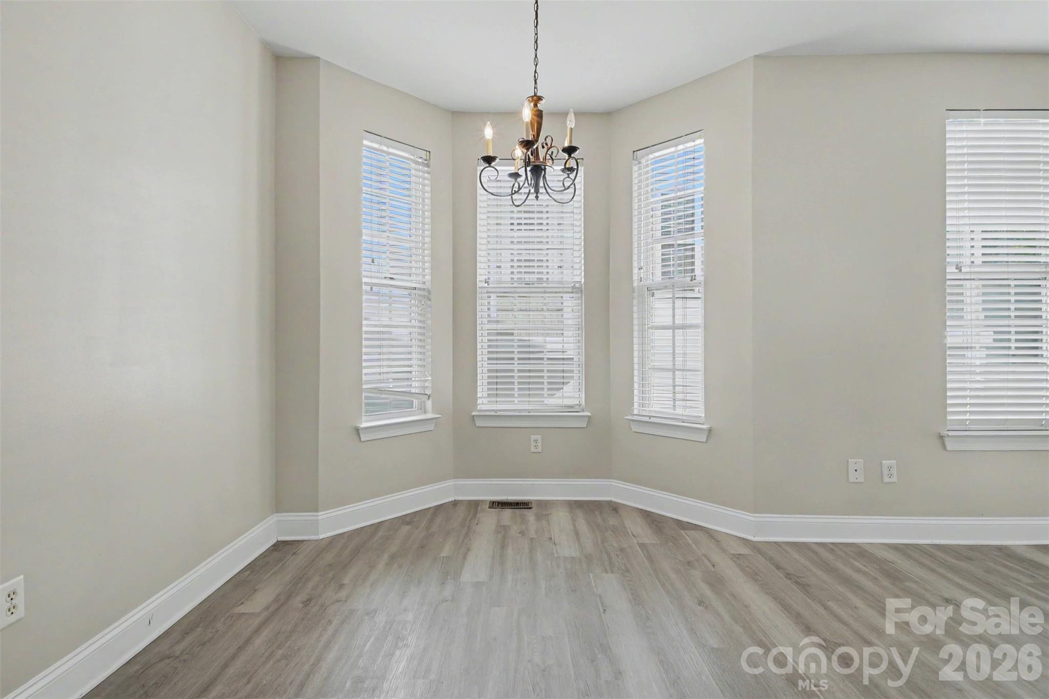 6858 Park Place Drive — Charlotte
