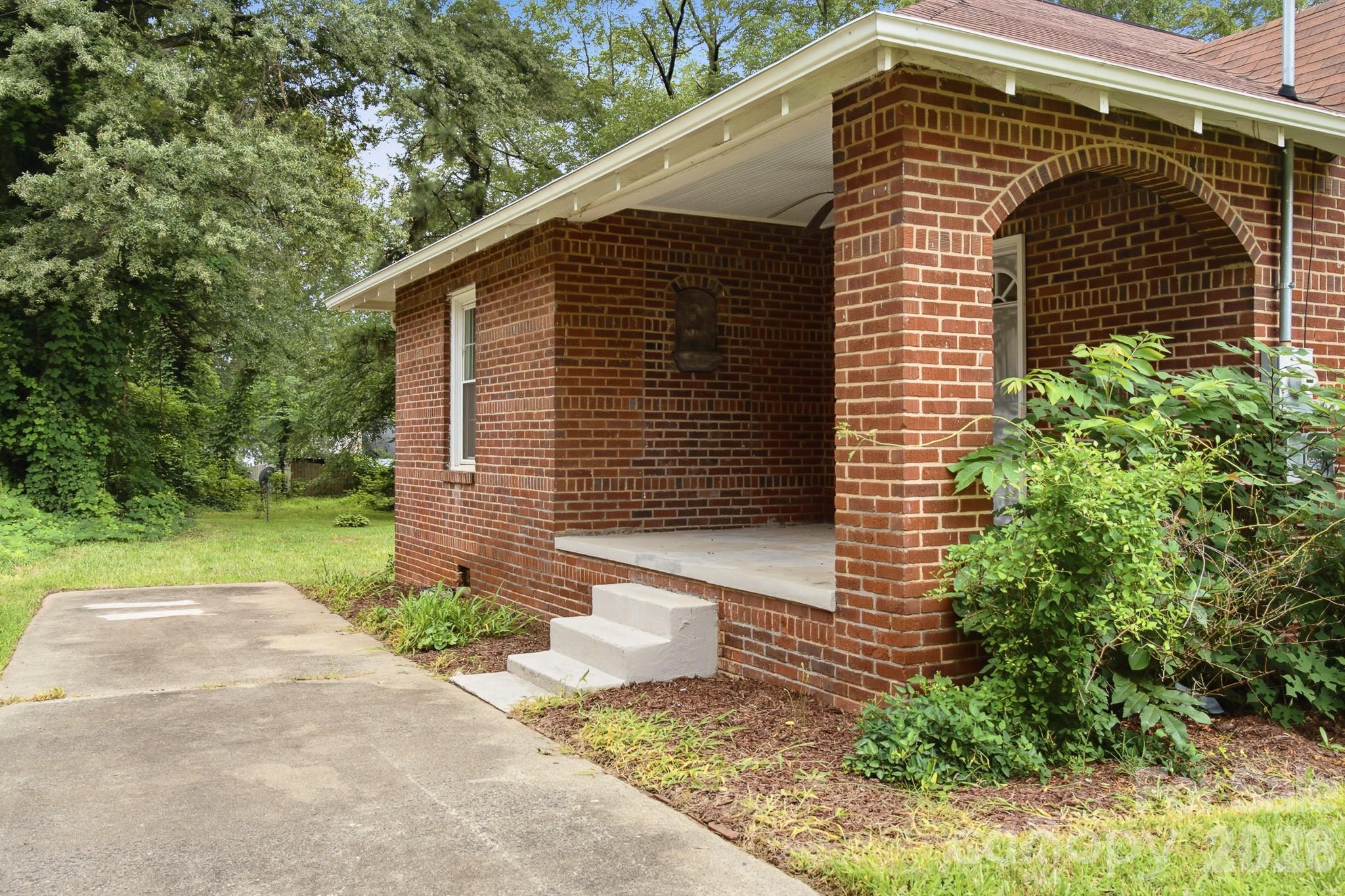 626 S Green Street — Statesville
