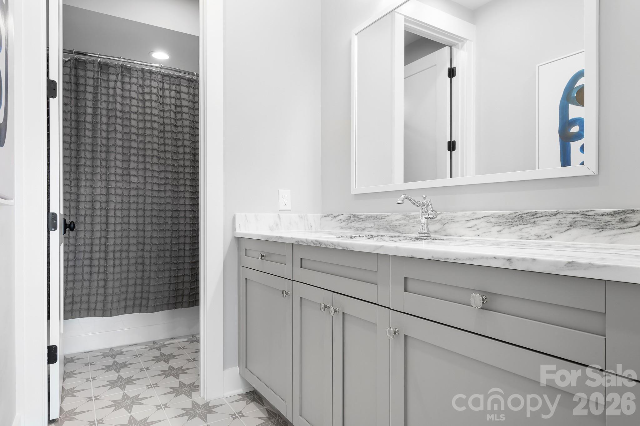 14903 Laura Michelle Road — Huntersville