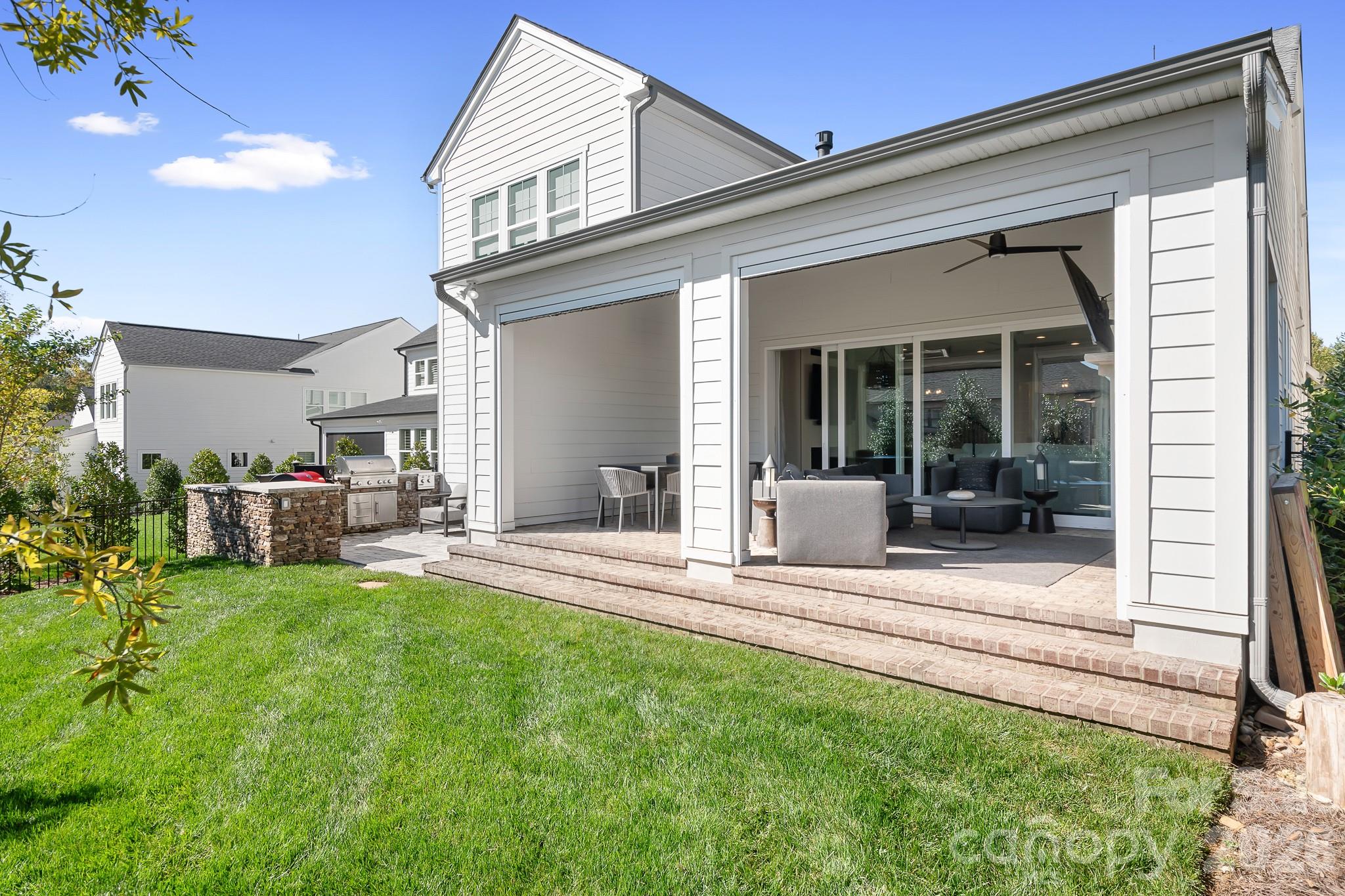 14903 Laura Michelle Road — Huntersville
