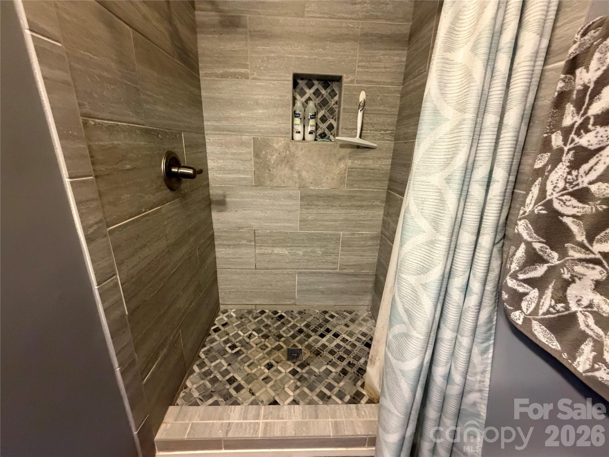 1000 Beaumont Poplar Street — North Wilkesboro