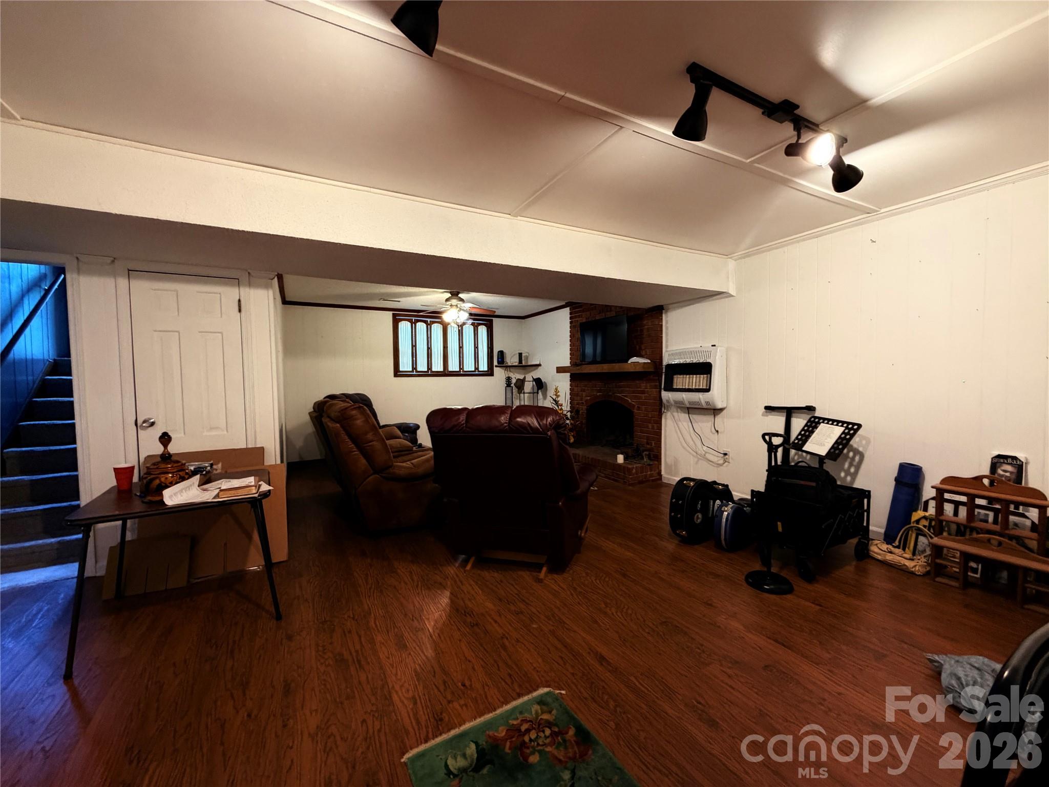 1000 Beaumont Poplar Street — North Wilkesboro