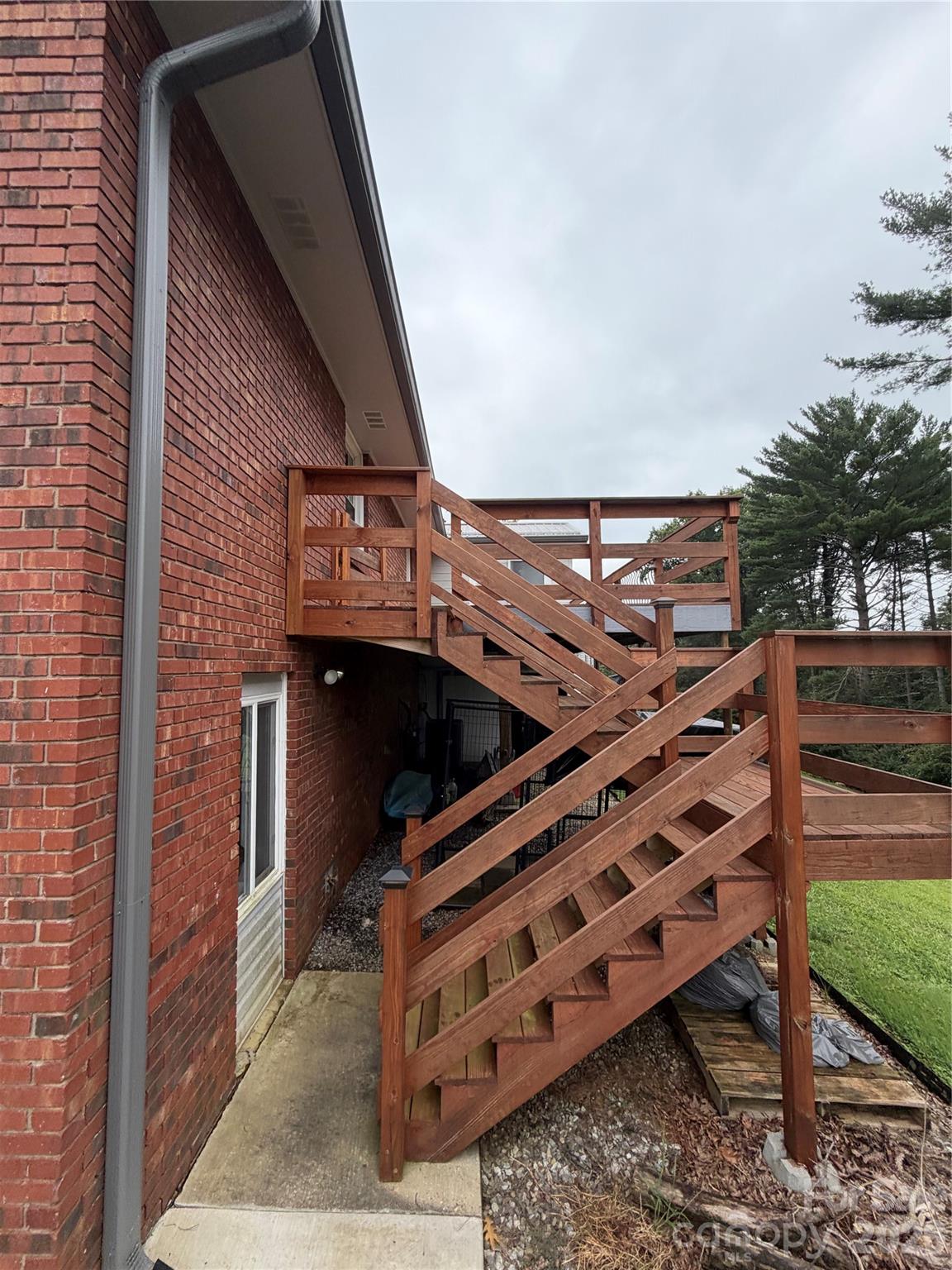 1000 Beaumont Poplar Street — North Wilkesboro