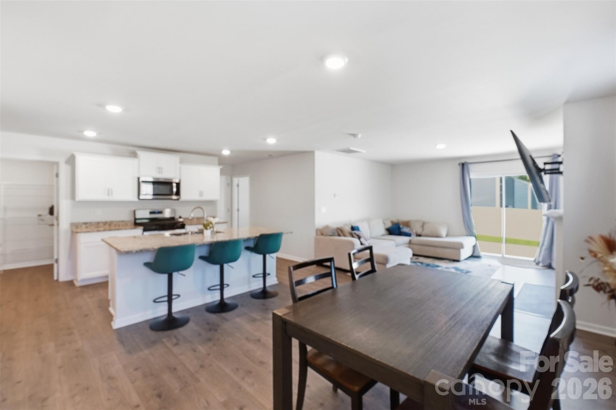 2141 Redstone Drive — York