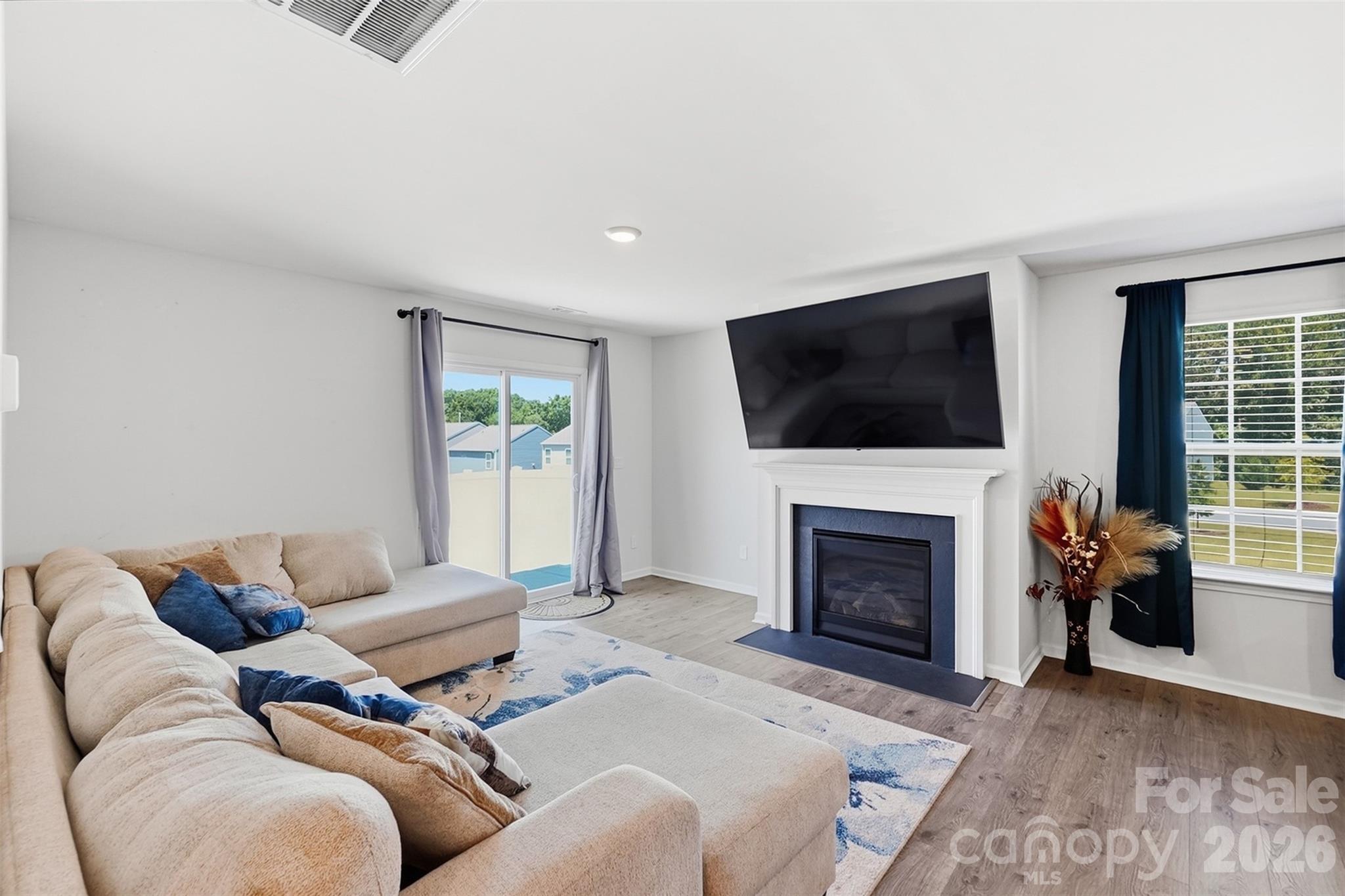 2141 Redstone Drive — York
