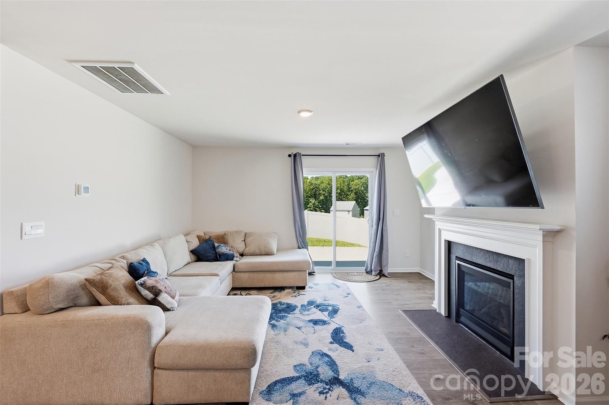 2141 Redstone Drive — York