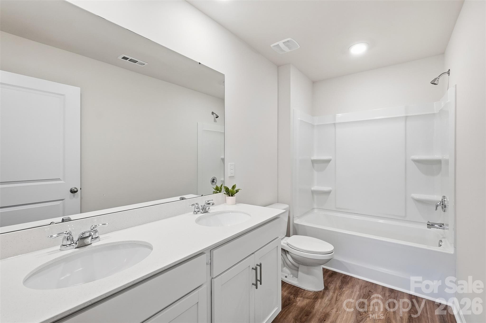 2141 Redstone Drive — York