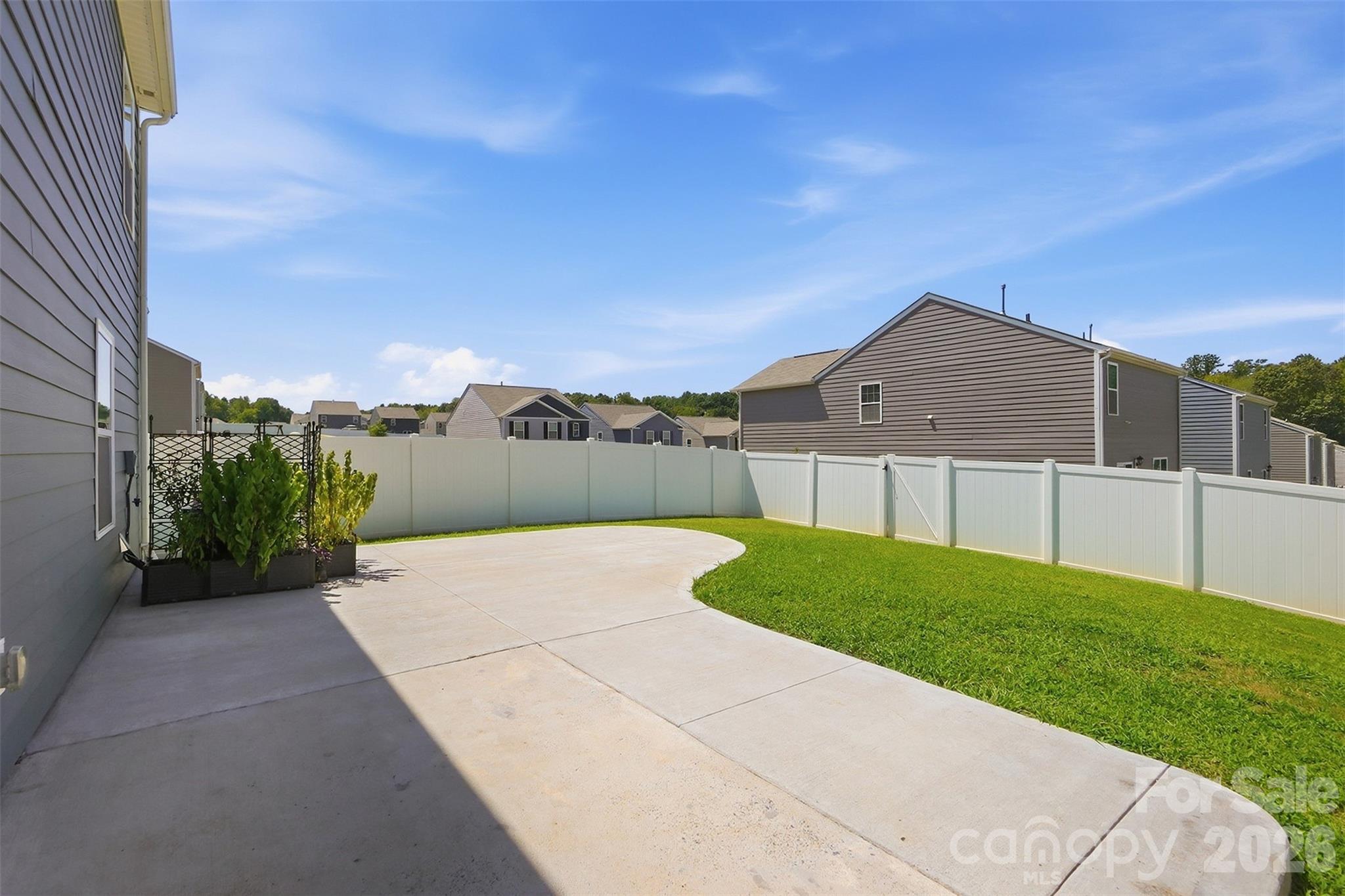 2141 Redstone Drive — York