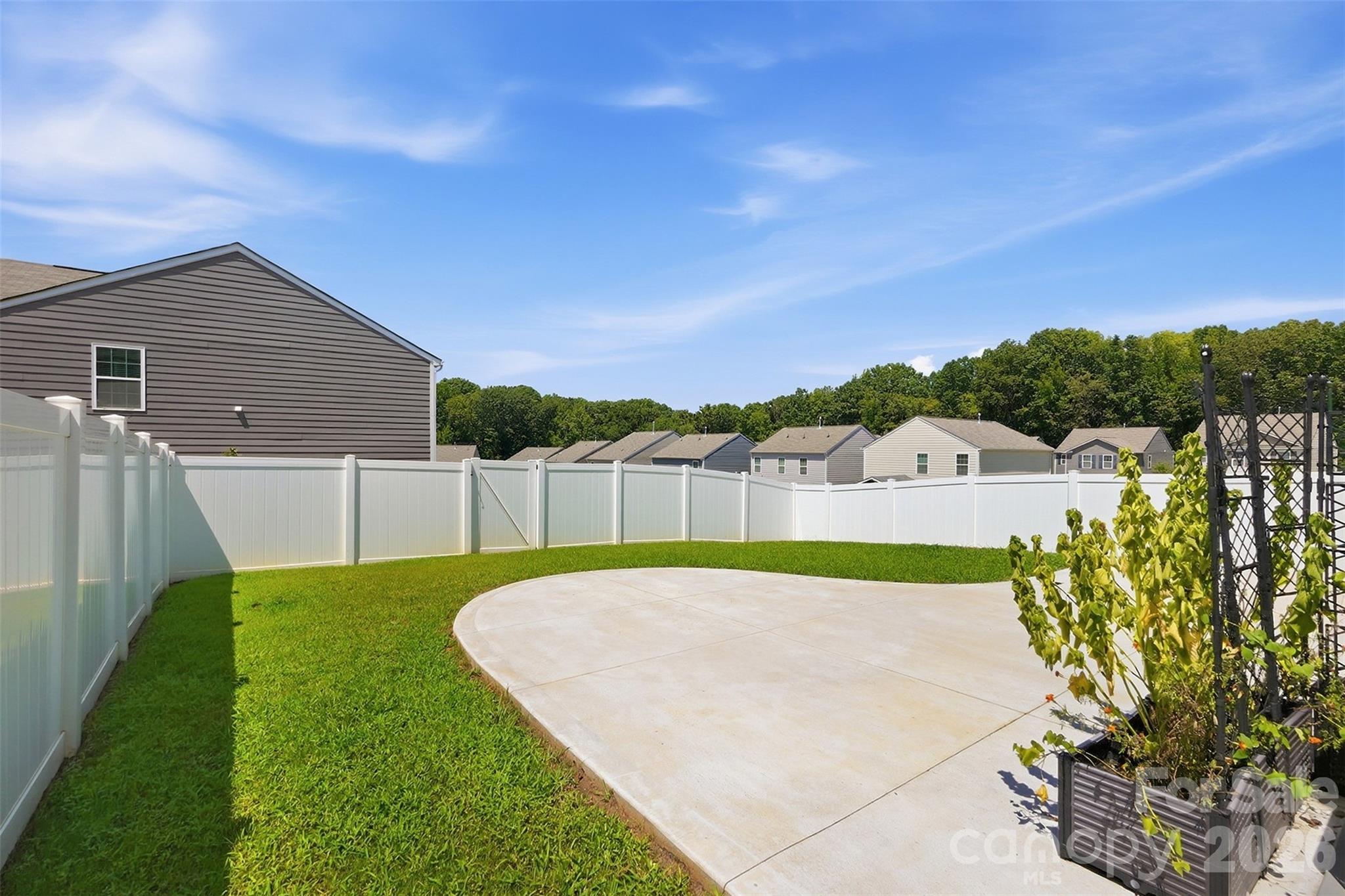2141 Redstone Drive — York