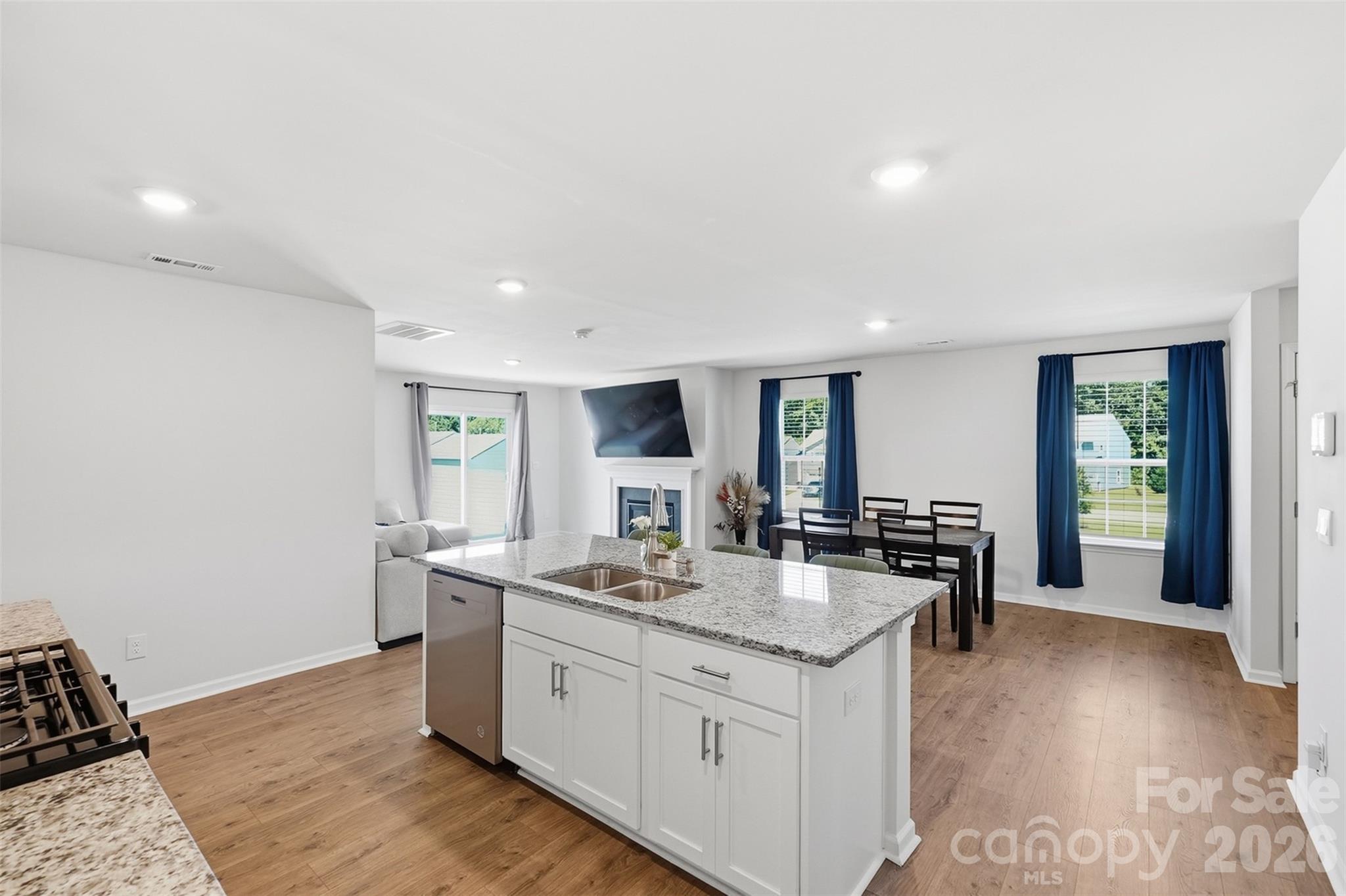 2141 Redstone Drive — York