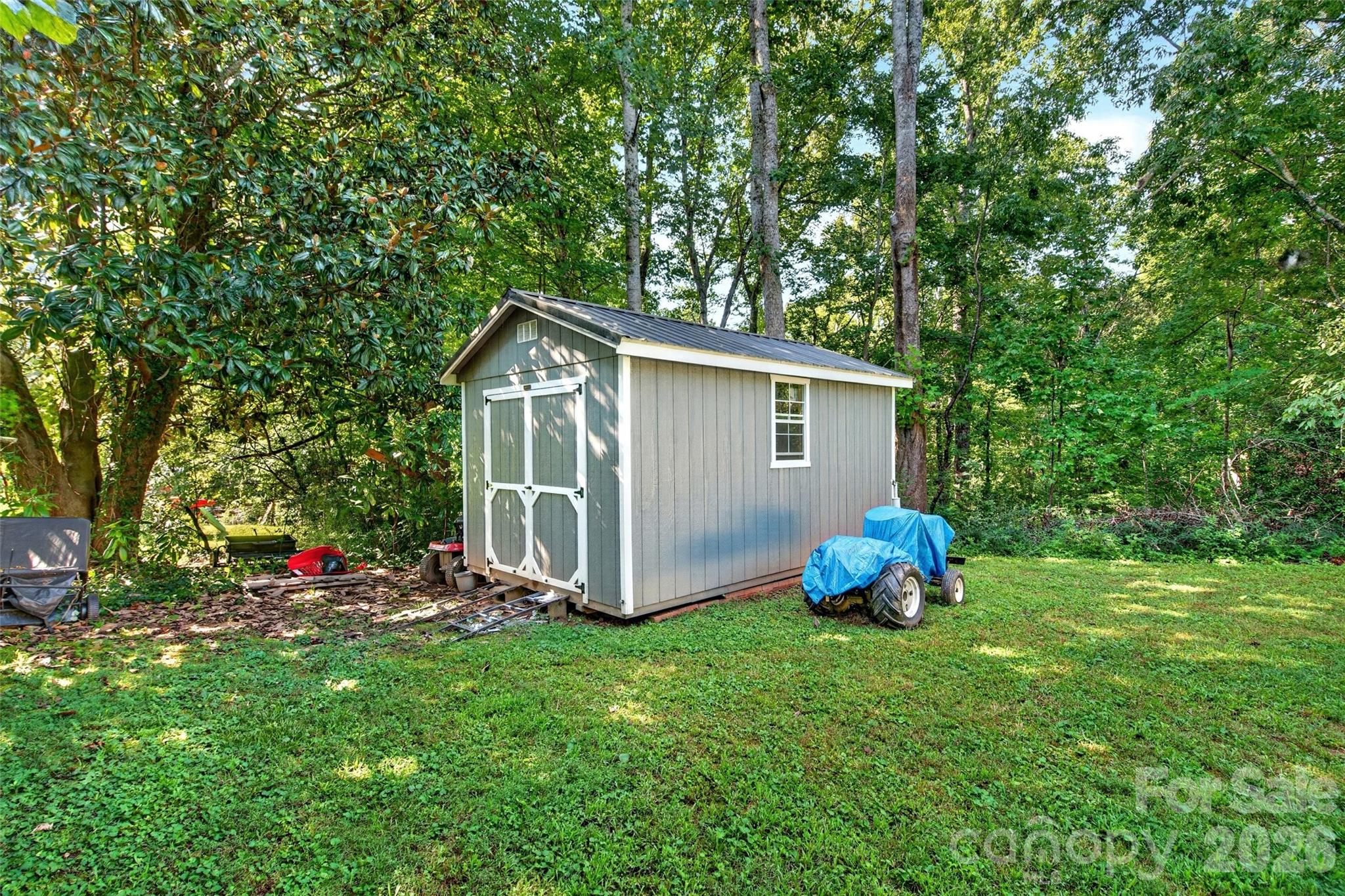 55 Edwards Drive — Nebo