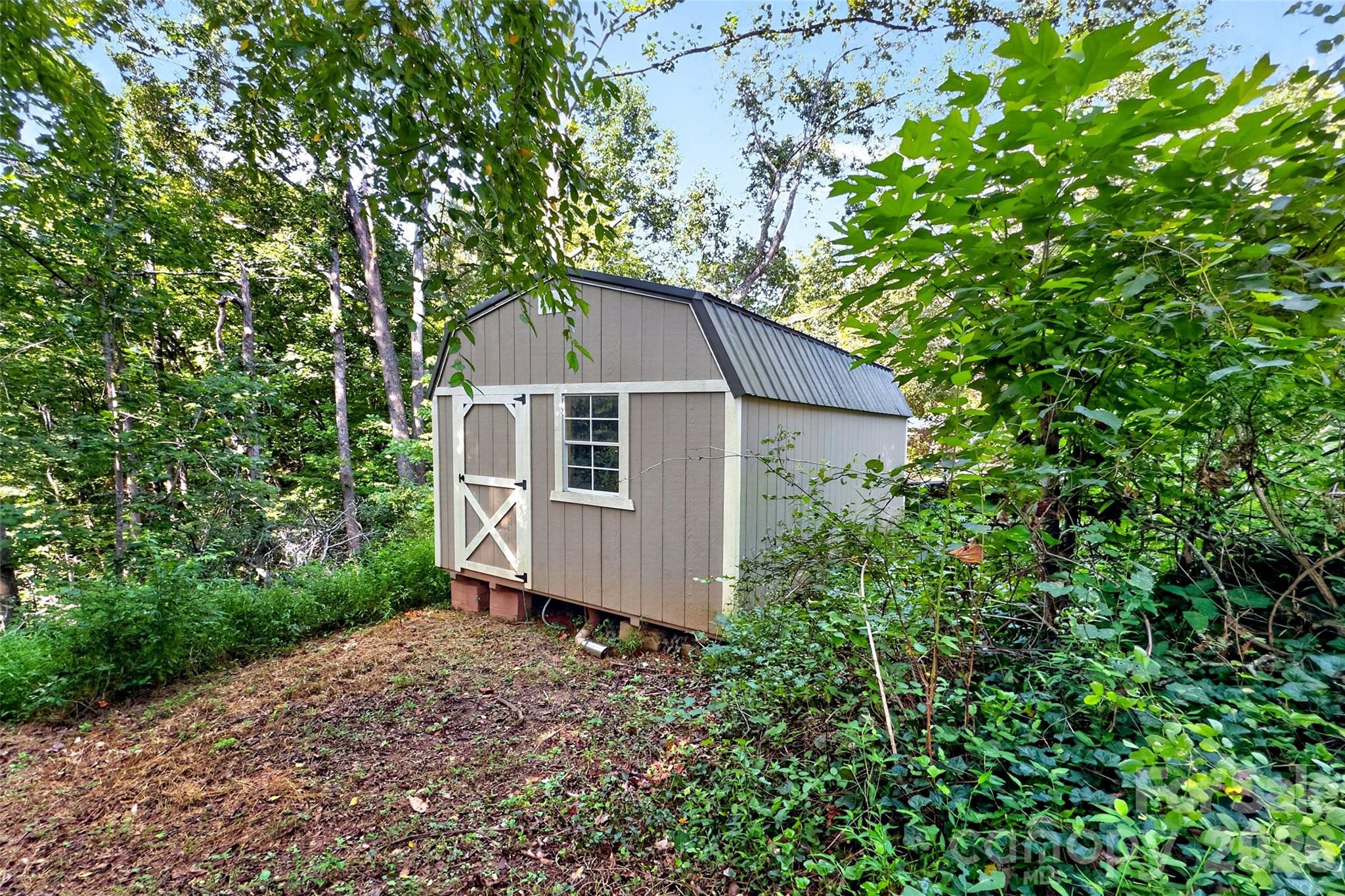 55 Edwards Drive — Nebo