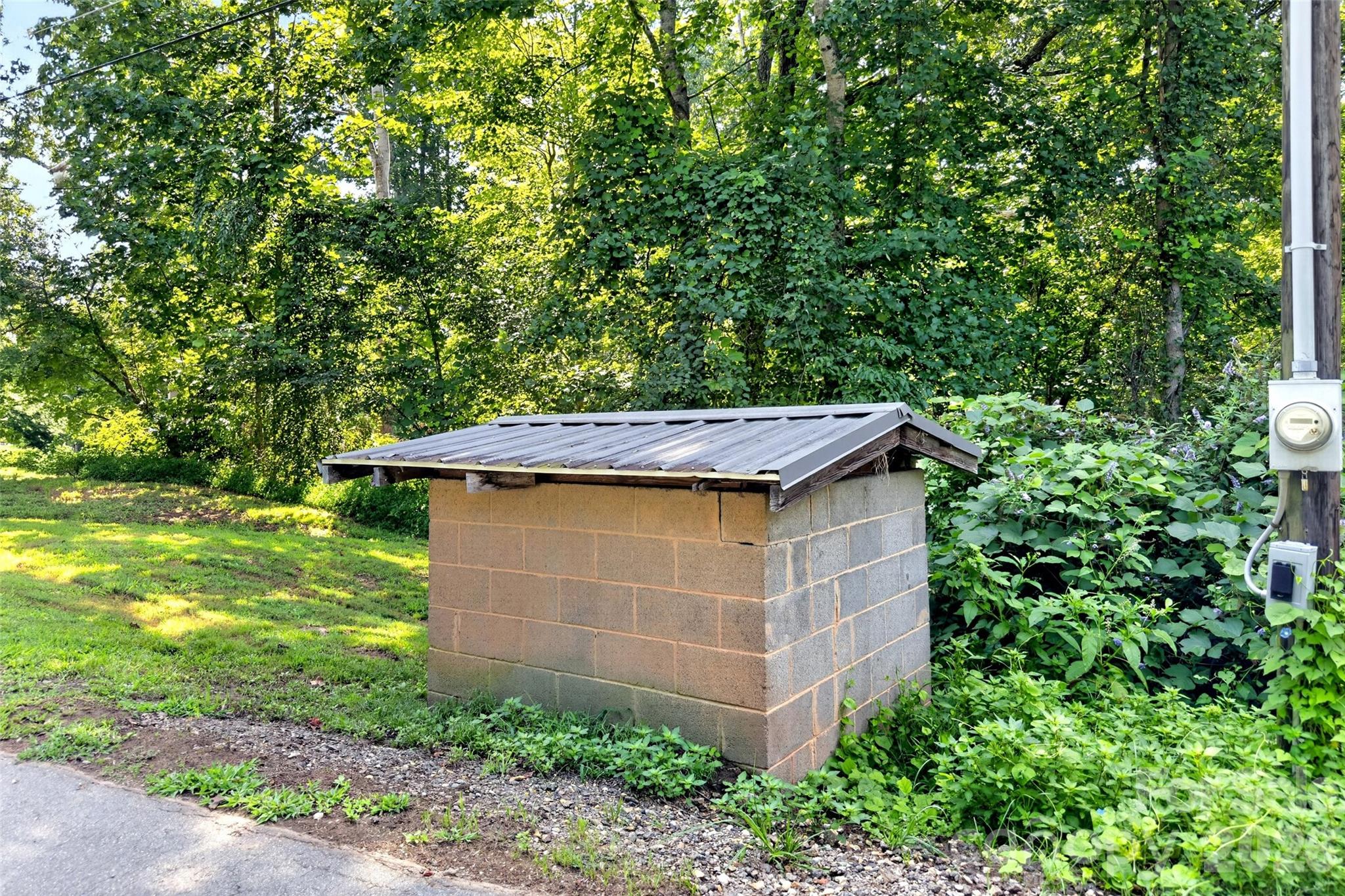 55 Edwards Drive — Nebo