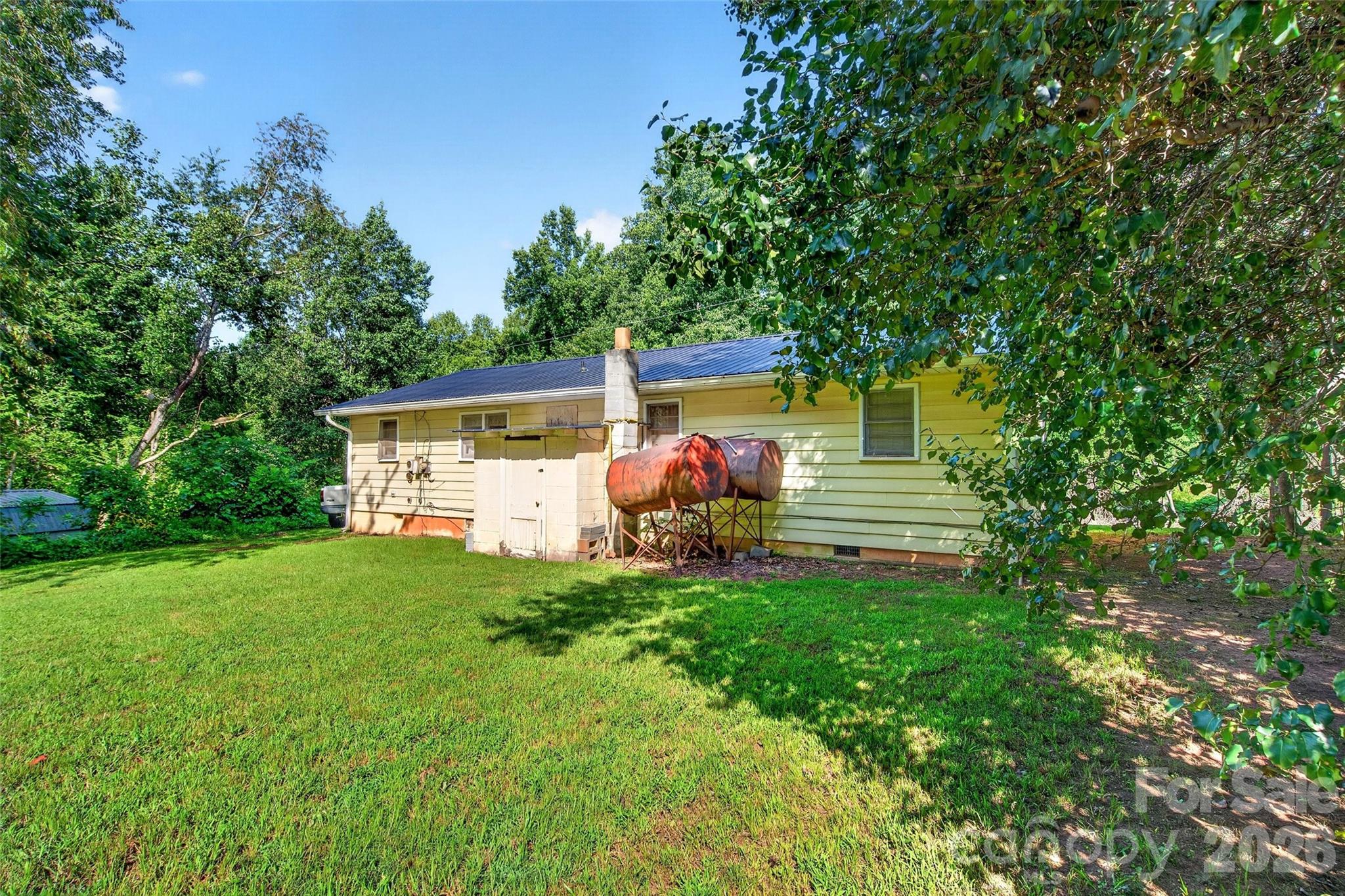 55 Edwards Drive — Nebo