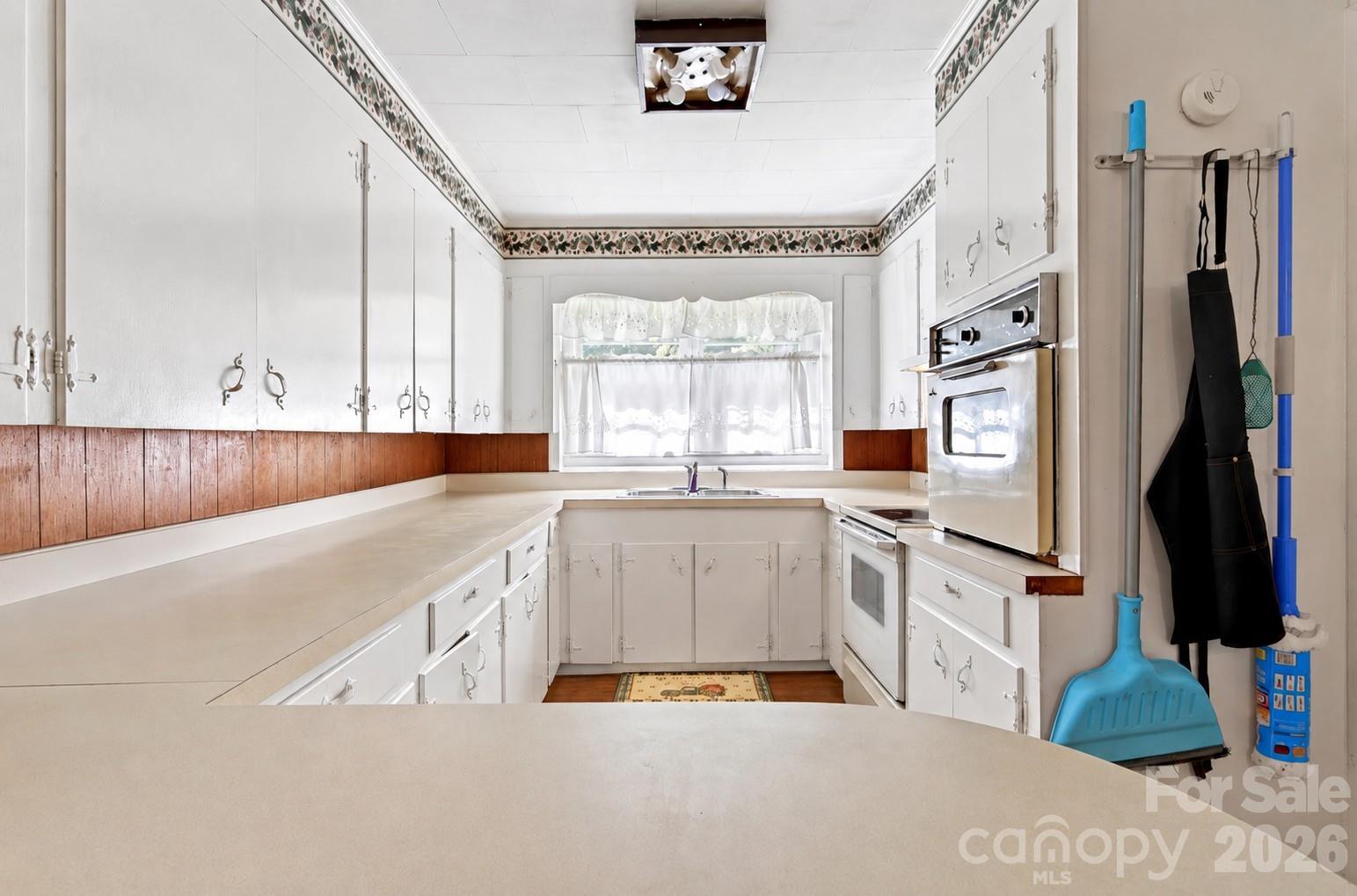 55 Edwards Drive — Nebo