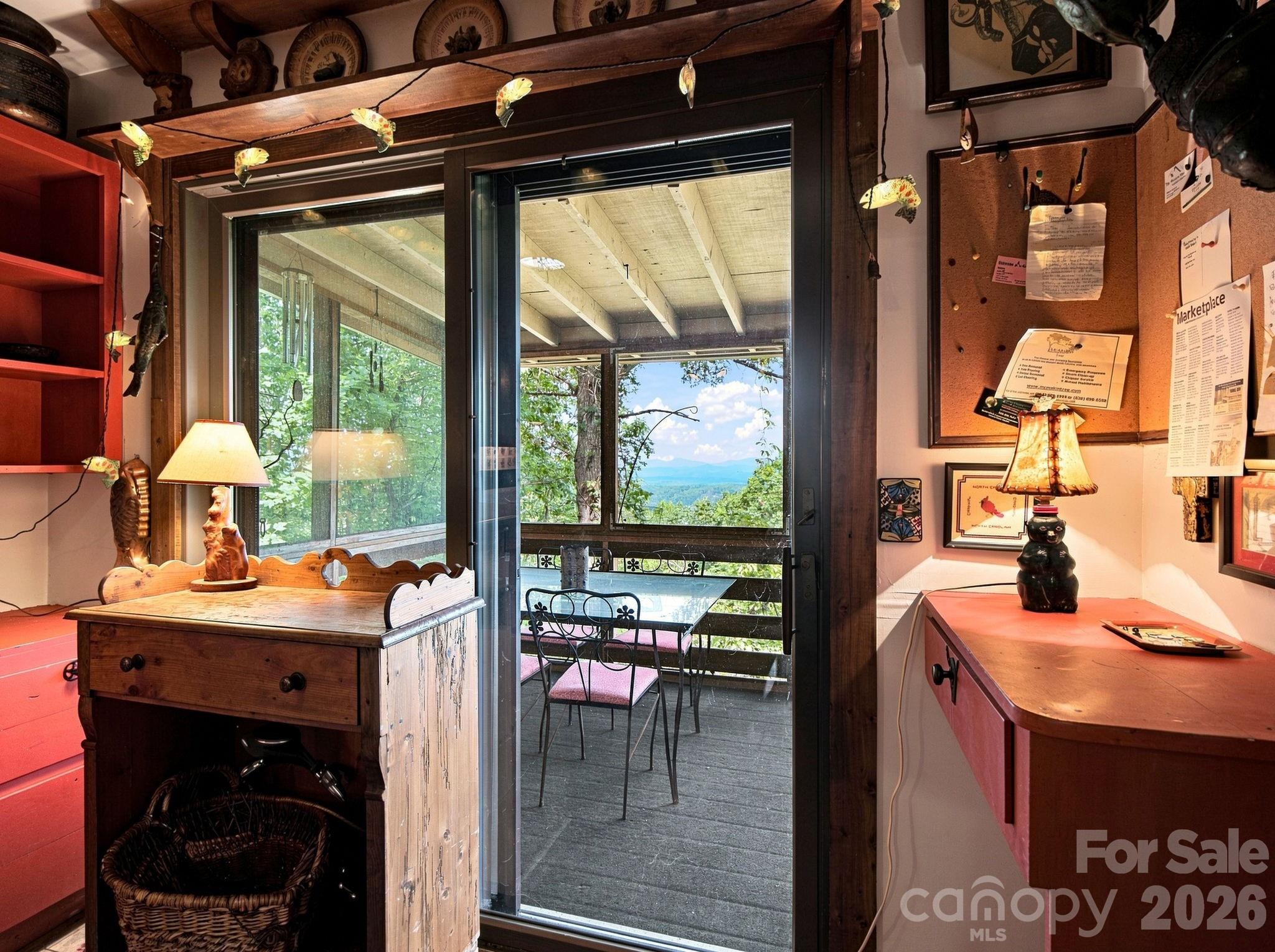 327 Summit Road — Tryon