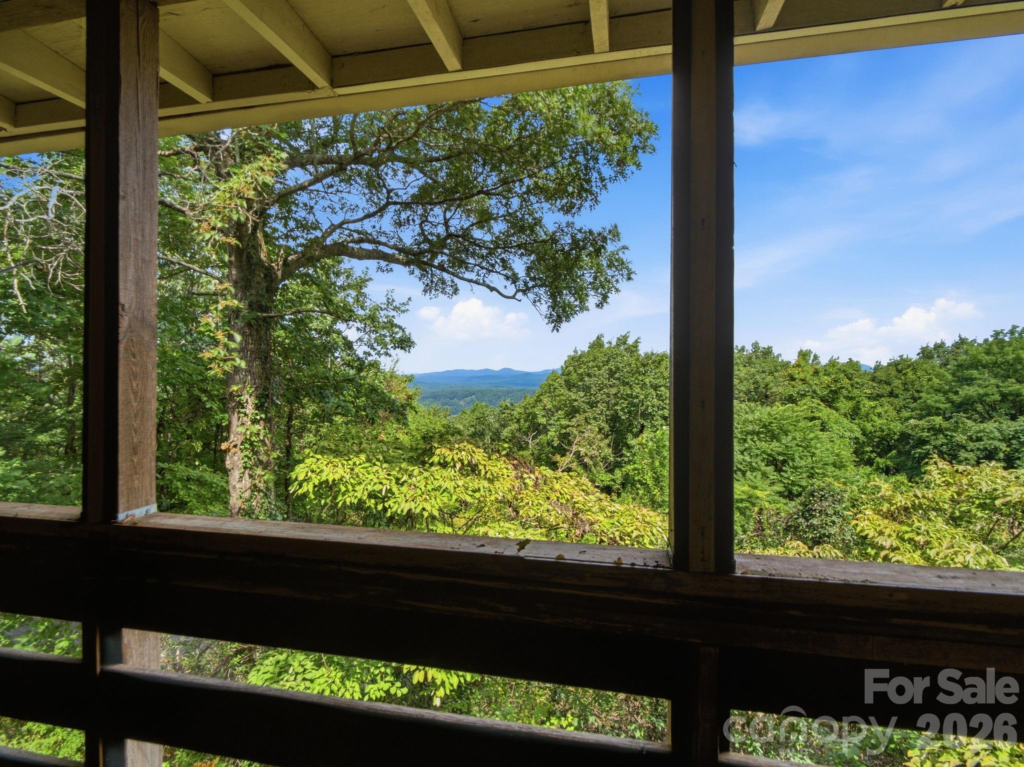 327 Summit Road — Tryon