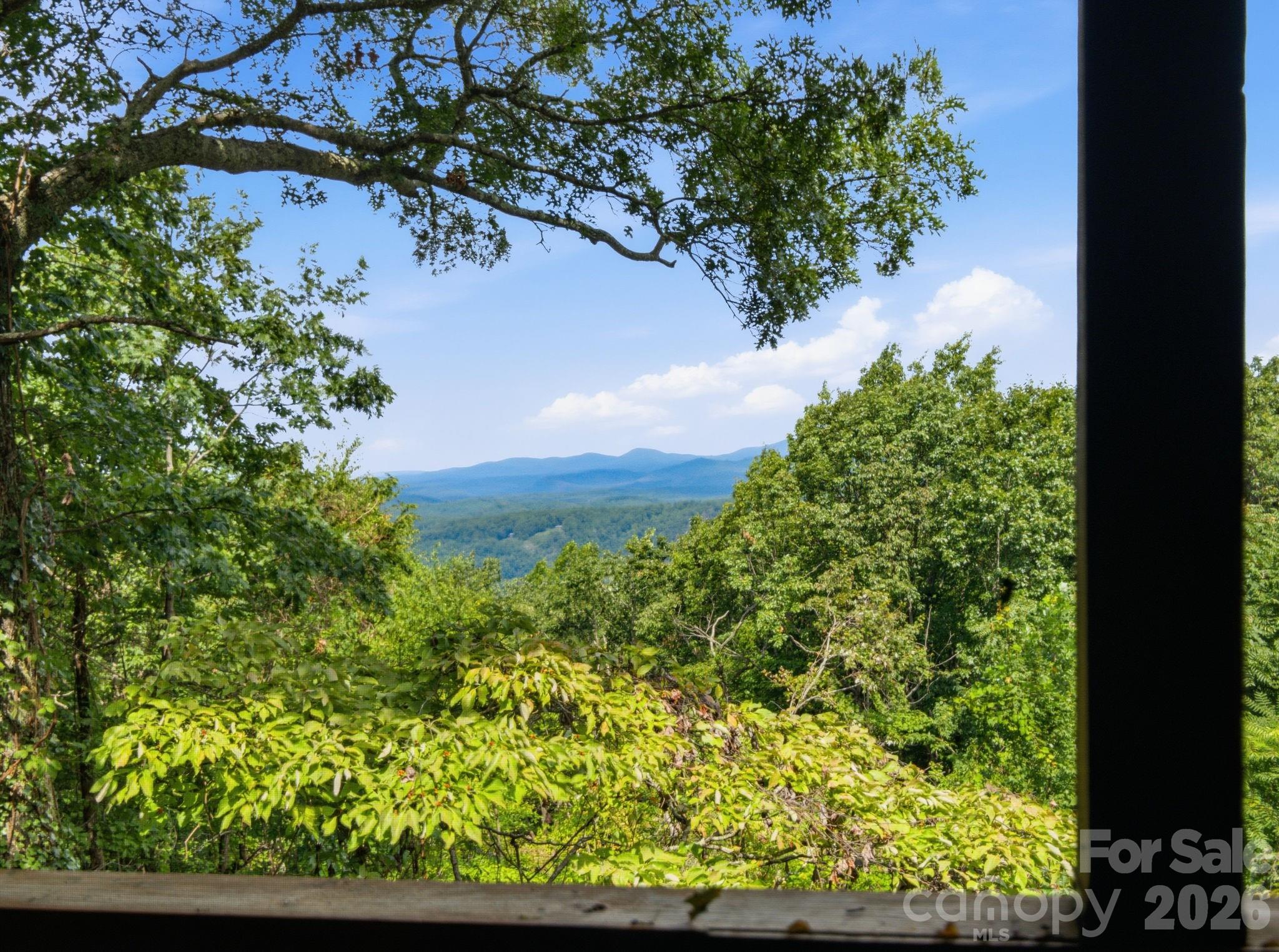 327 Summit Road — Tryon