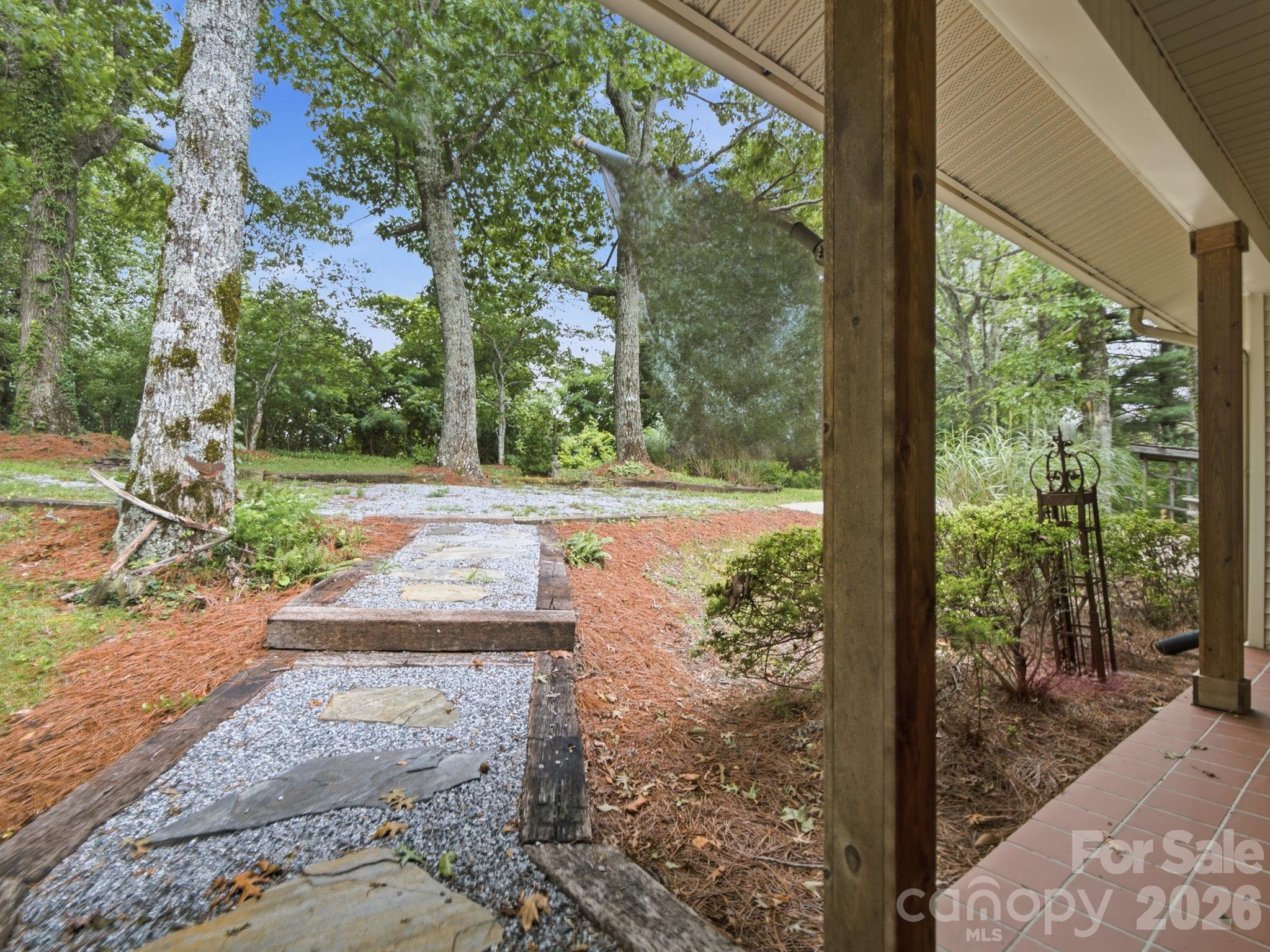 327 Summit Road — Tryon