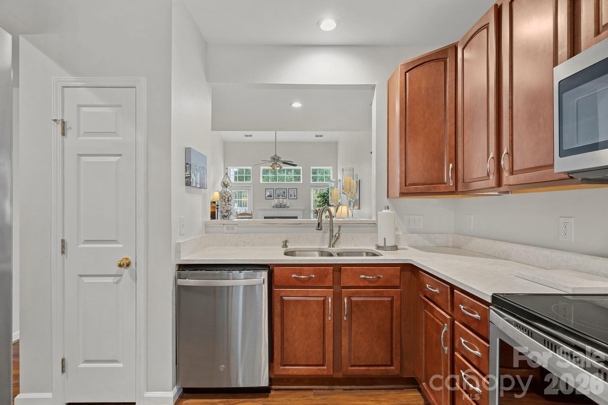 1628 Backcreek Lane — Gastonia
