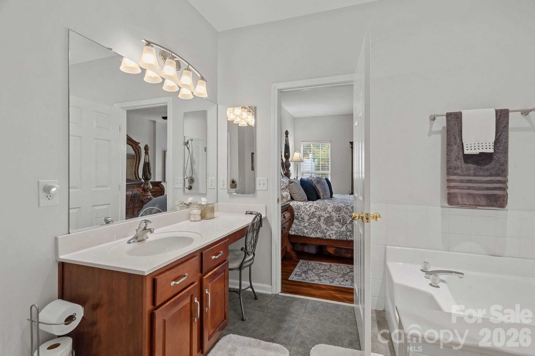 1628 Backcreek Lane — Gastonia