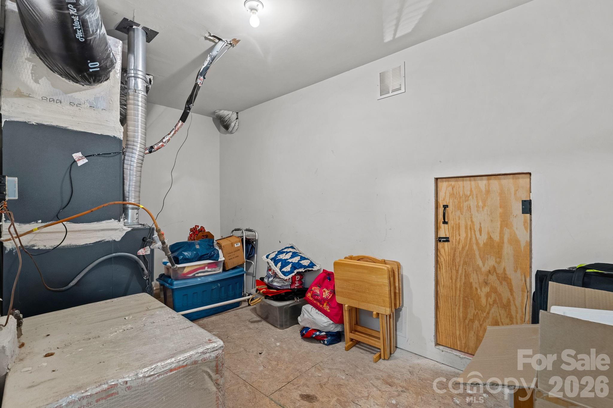 1628 Backcreek Lane — Gastonia