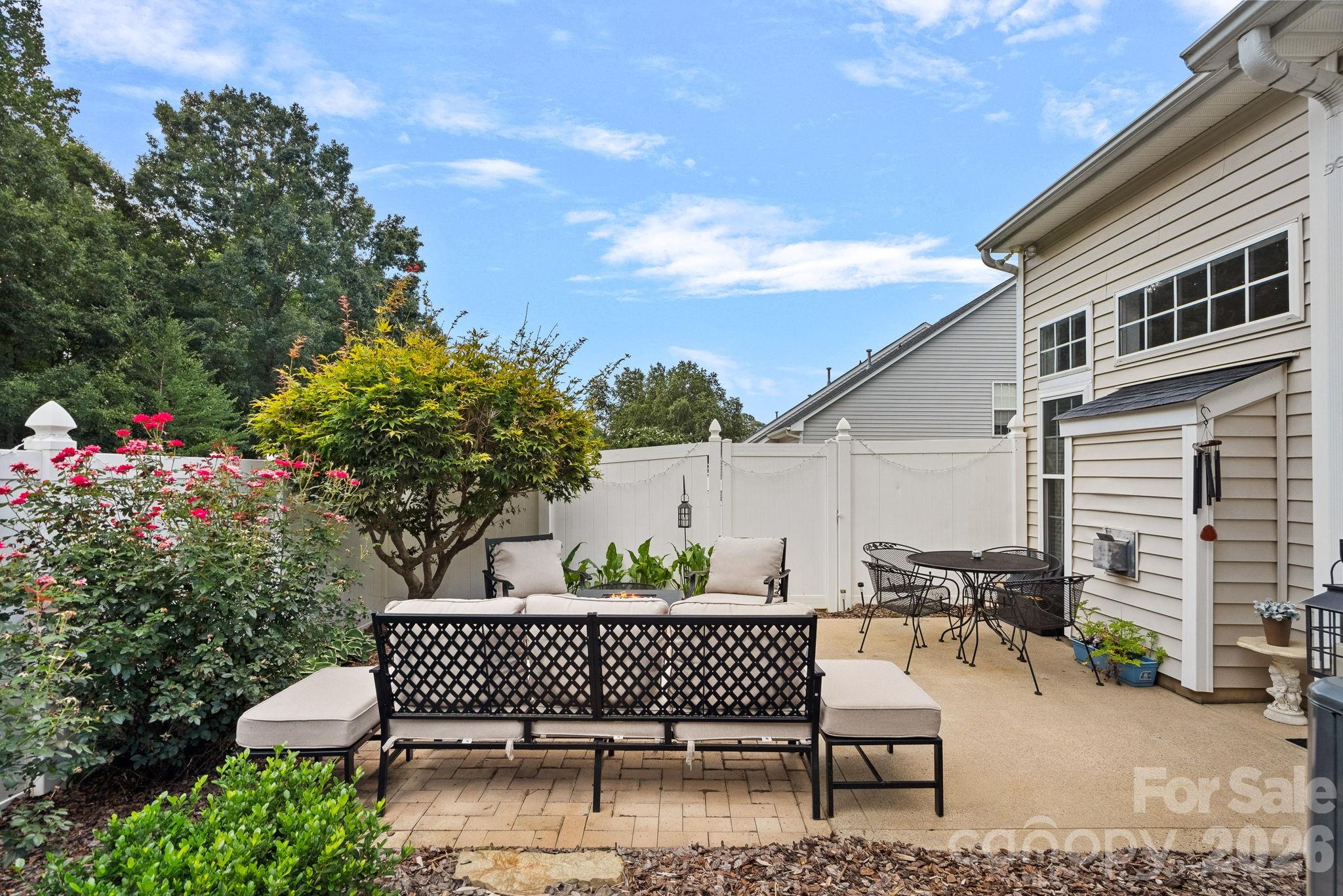 1628 Backcreek Lane — Gastonia